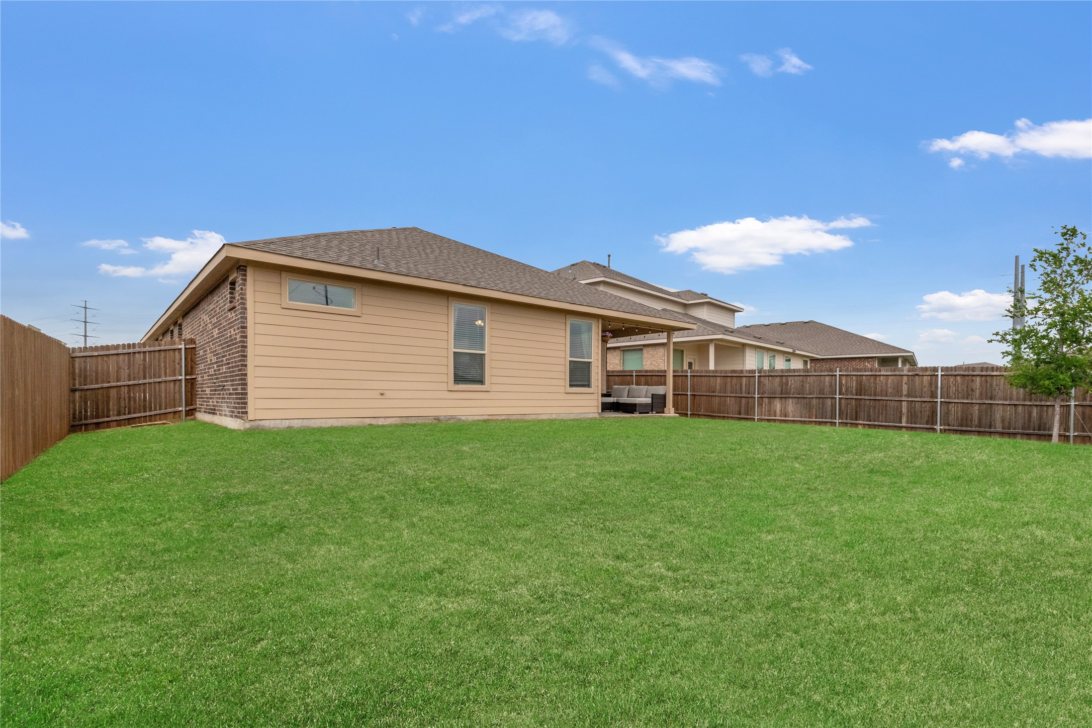 196 Tanager Drive Rhome TX 76078