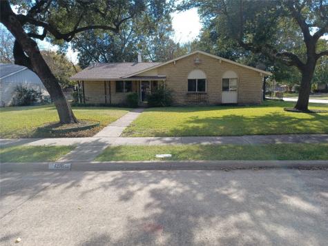 1216 Briarcove Drive Richardson TX 75081