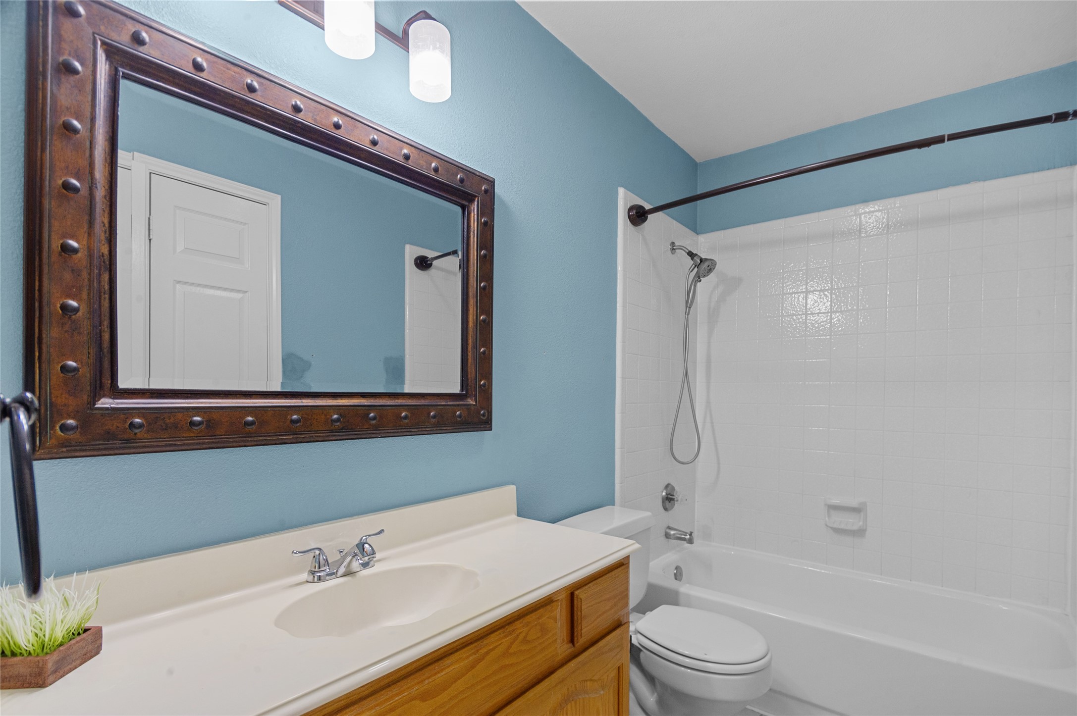 2726 Crosslands Drive Garland TX 75040
