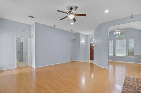 2726 Crosslands Drive Garland TX 75040