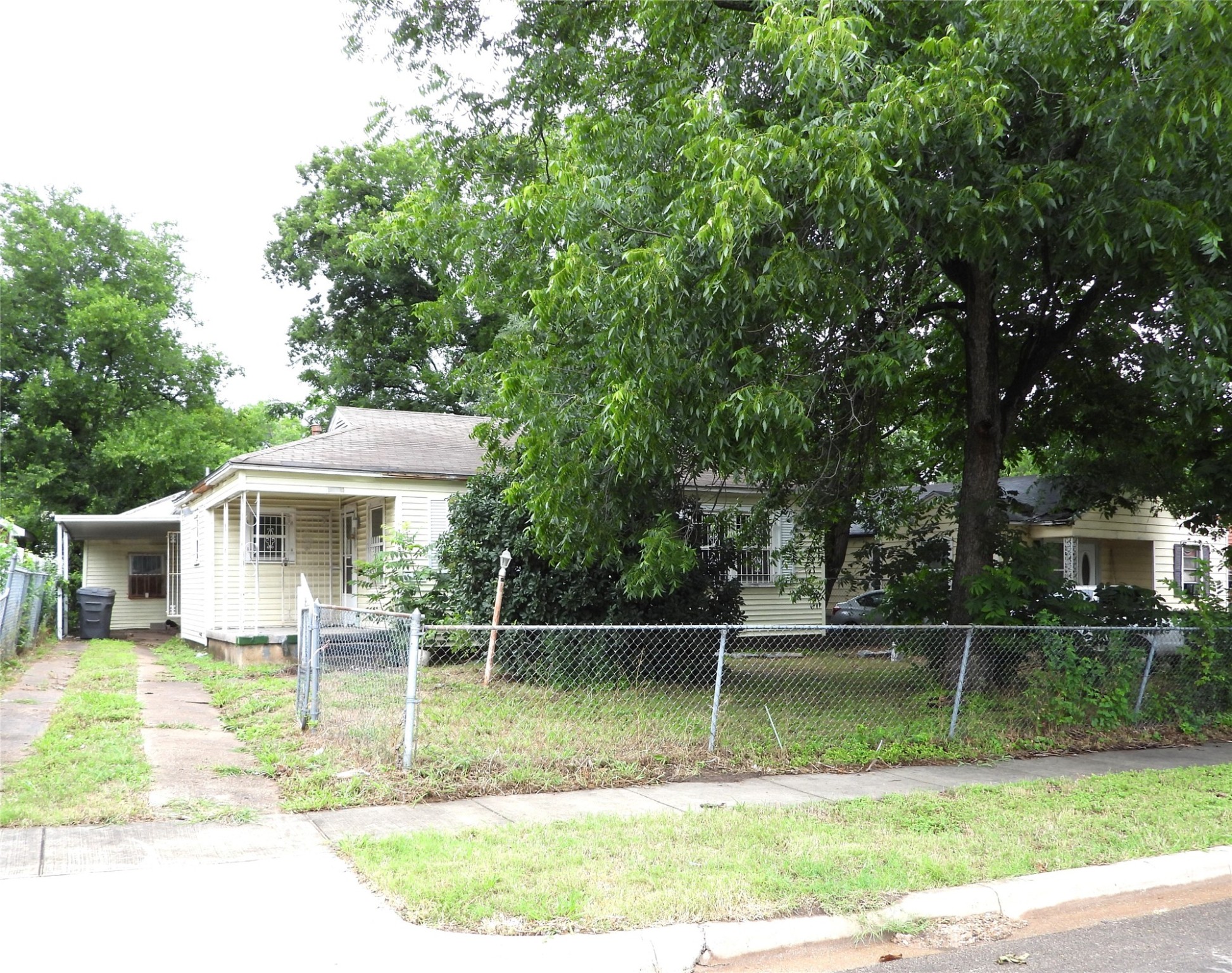 2449 Stovall Drive Dallas TX 75216