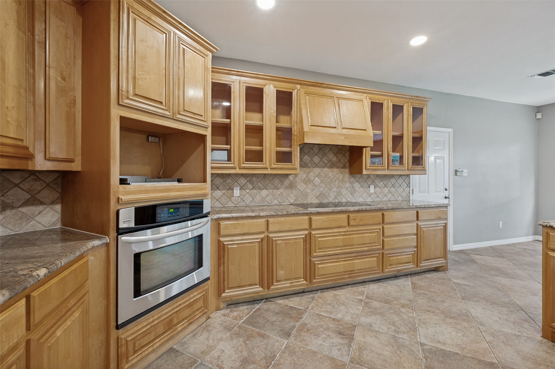 1302 Charlotte Way Carrollton TX 75007