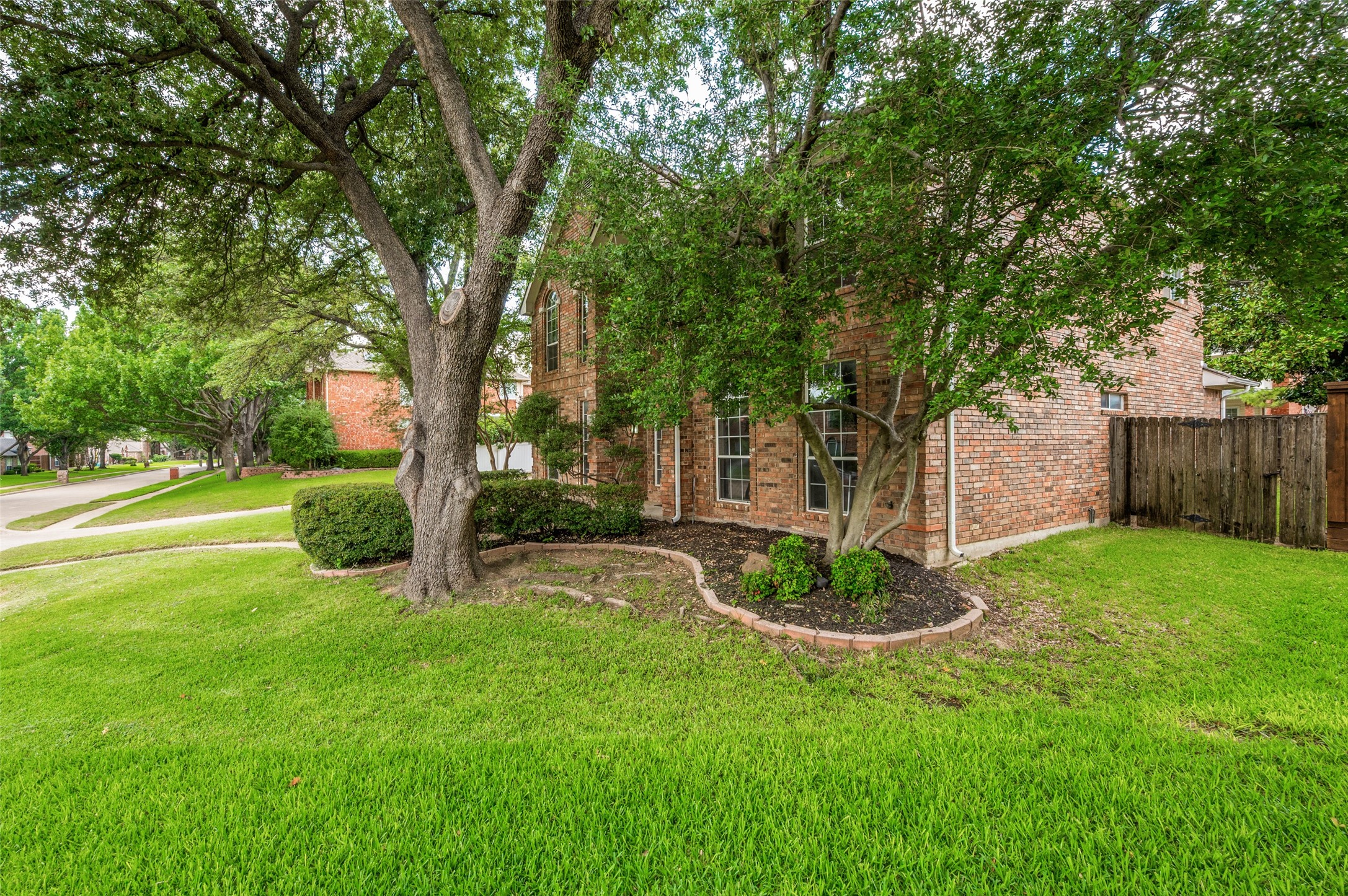 1302 Charlotte Way Carrollton TX 75007