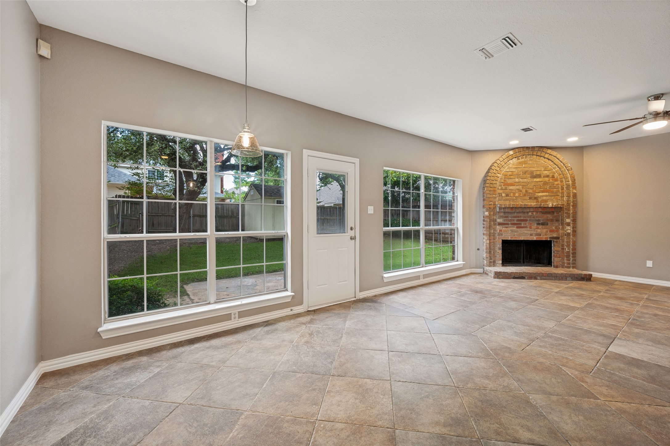 1302 Charlotte Way Carrollton TX 75007