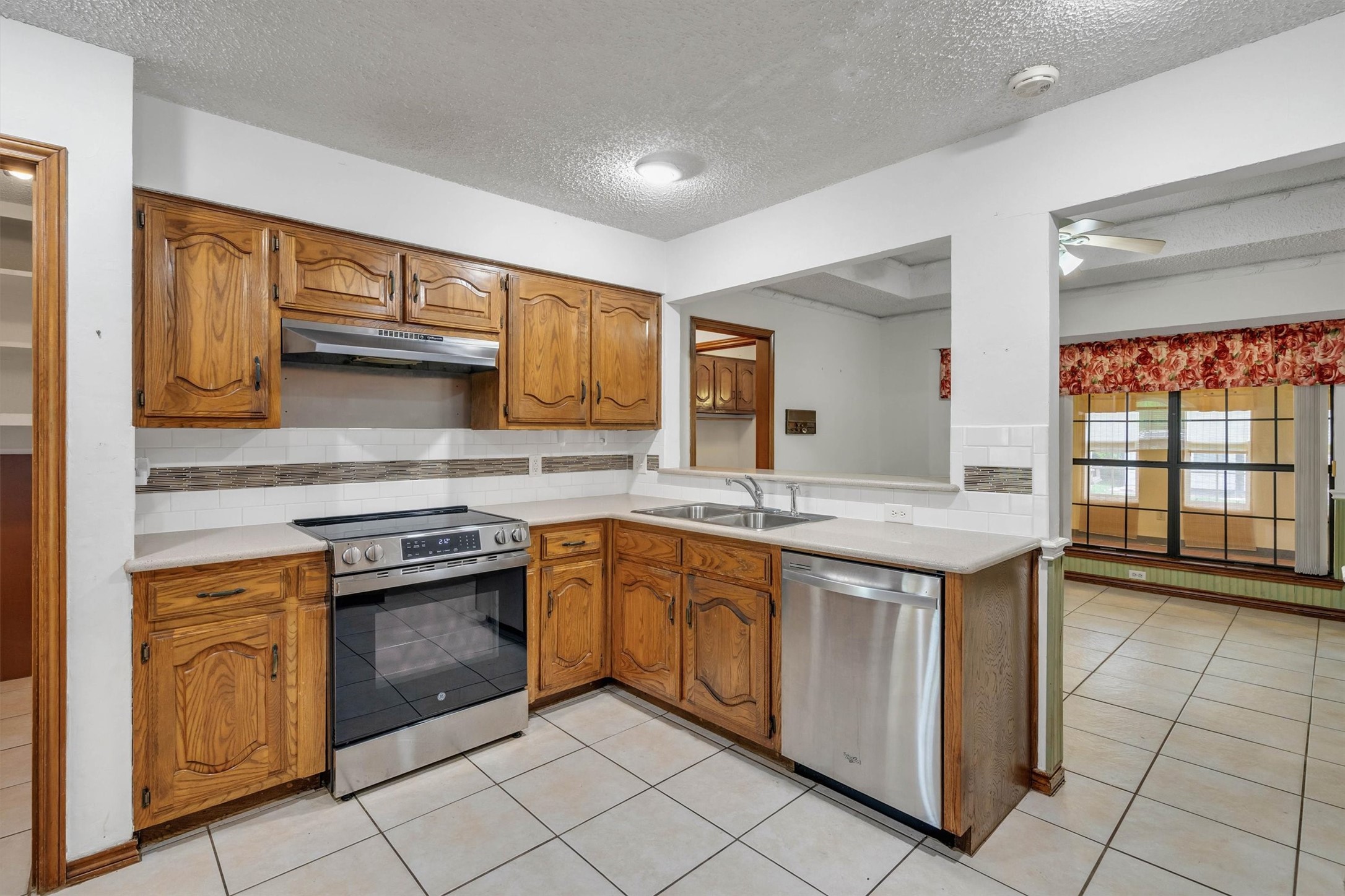 102 Vintage Drive Waxahachie TX 75165