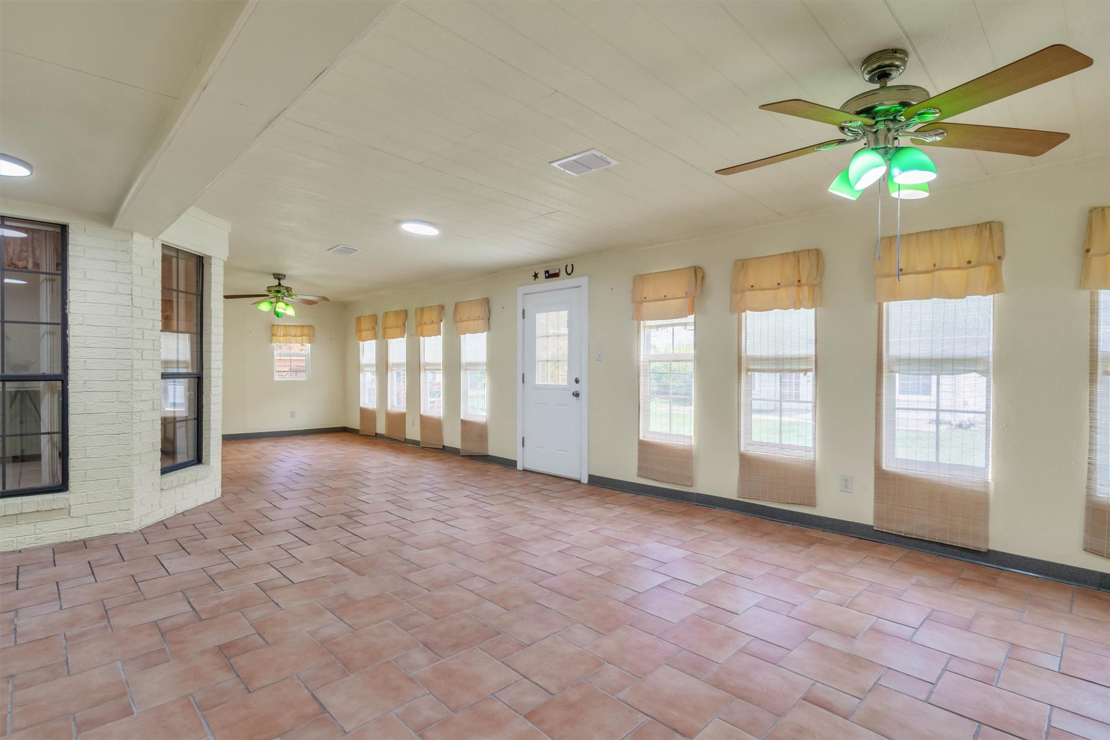 102 Vintage Drive Waxahachie TX 75165