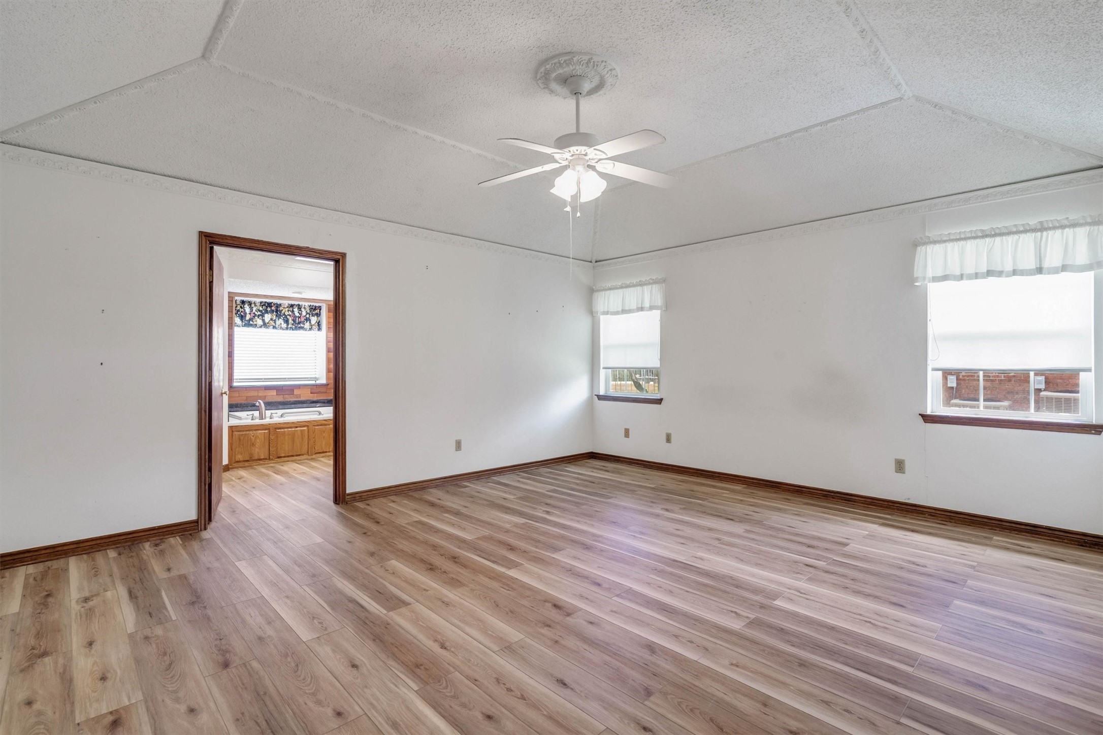 102 Vintage Drive Waxahachie TX 75165