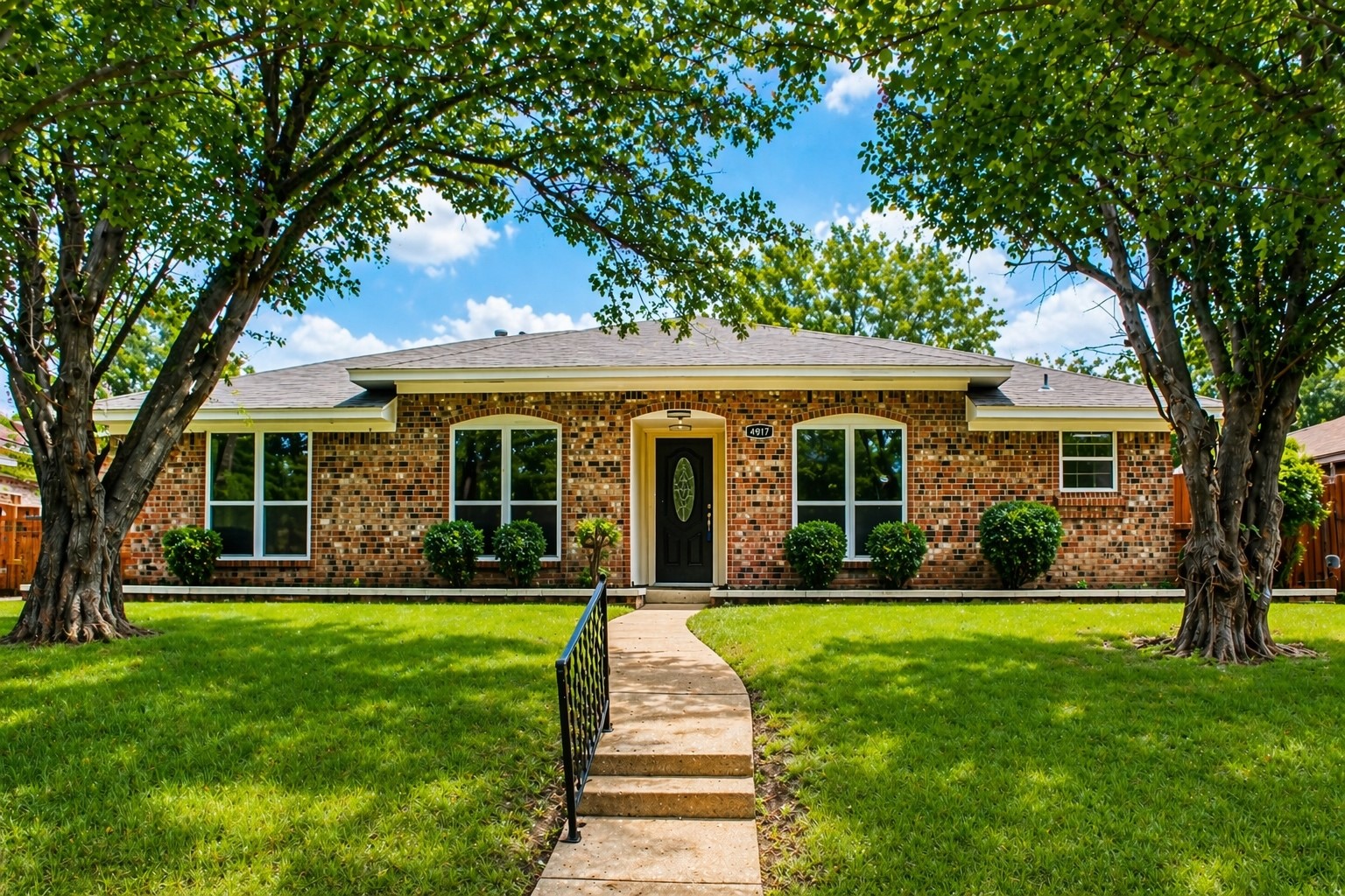 4917 Willowhaven Circle Garland TX 75043