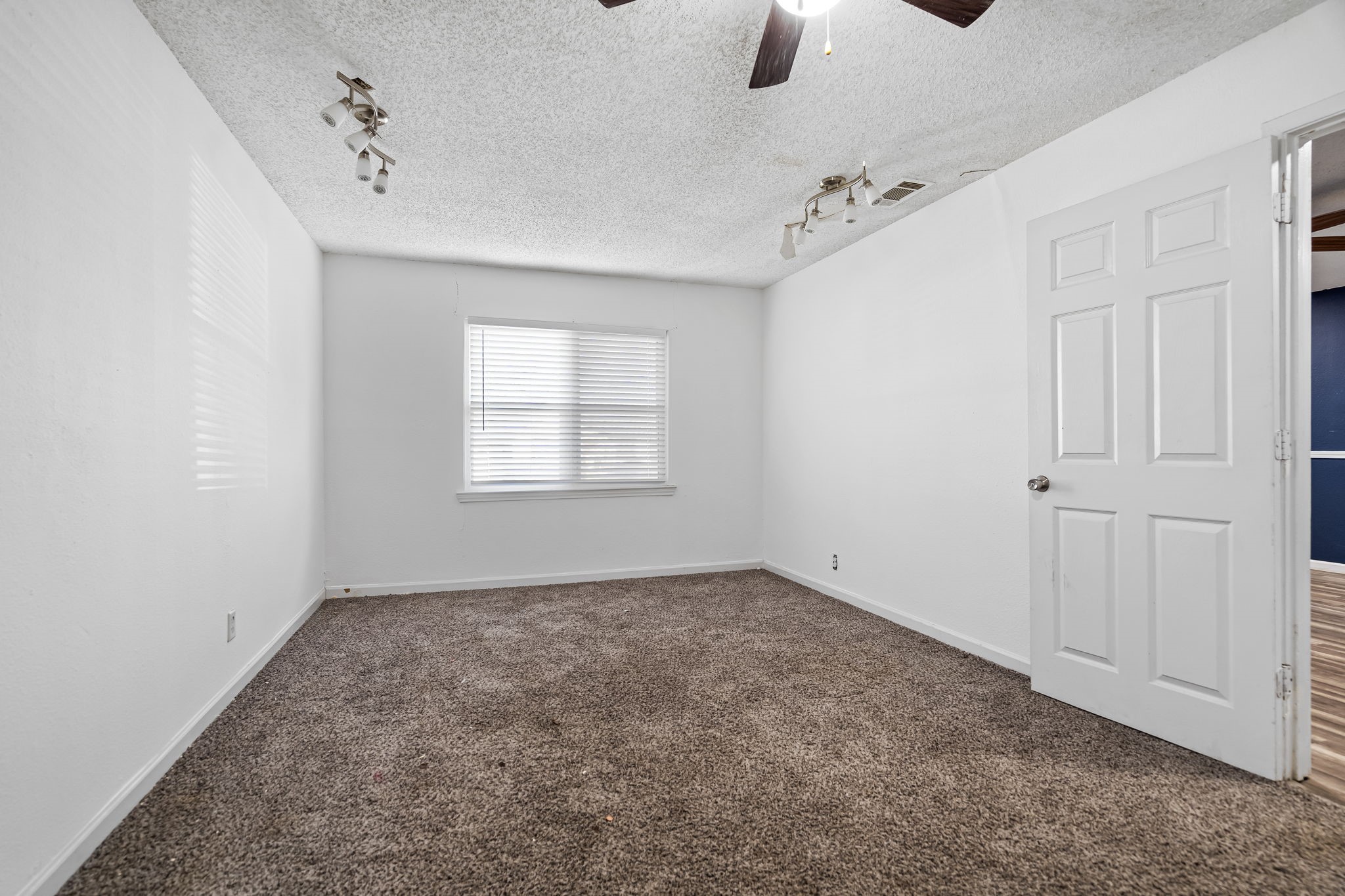 3912 Killian Street Fort Worth TX 76119