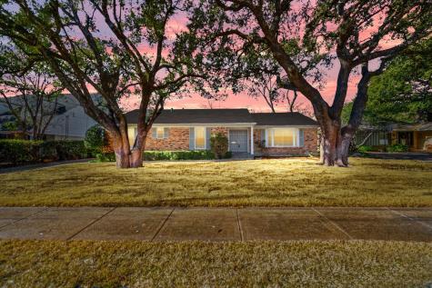 939 Blue Lake Circle Richardson TX 75080