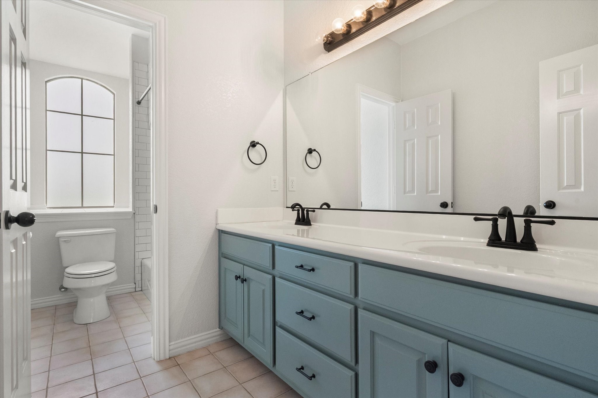 6417 Gehrig Circle Burleson TX 76028