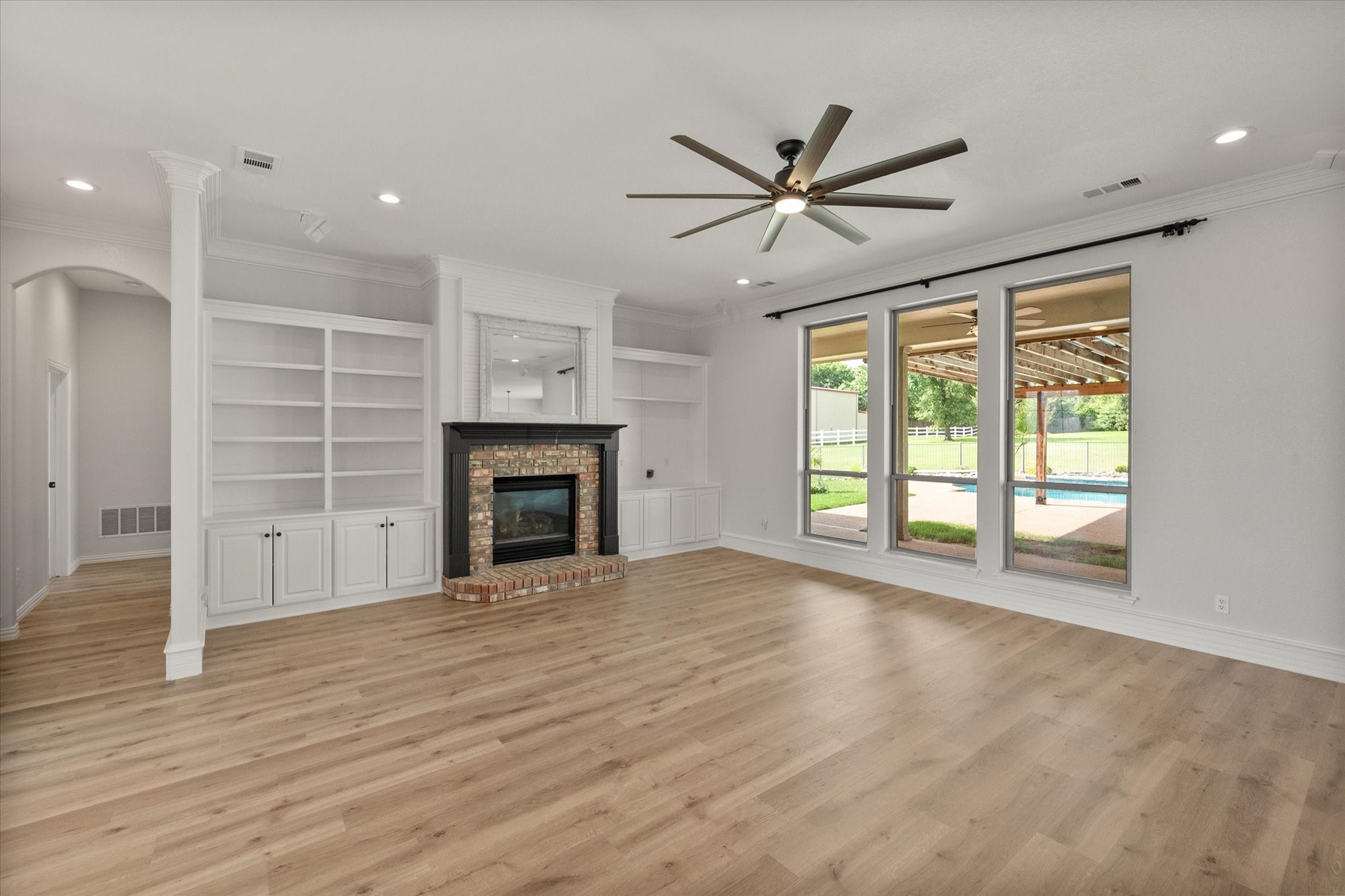 6417 Gehrig Circle Burleson TX 76028