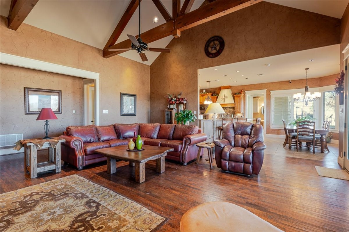 11918 Riek Road Krum TX 76249