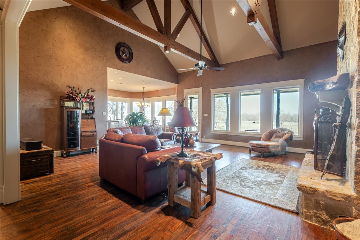11918 Riek Road Krum TX 76249