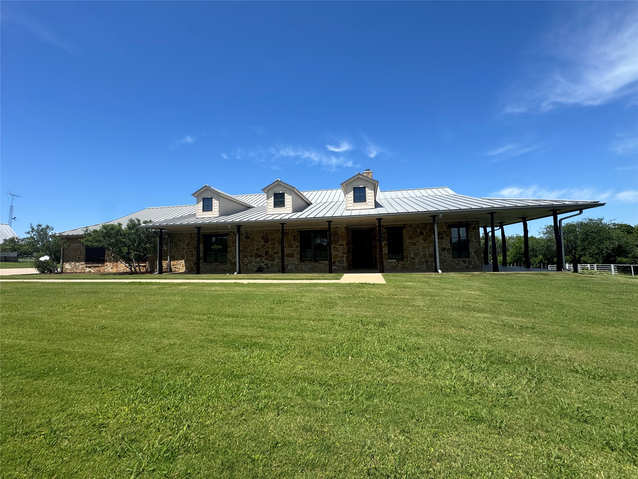 11918 Riek Road Krum TX 76249