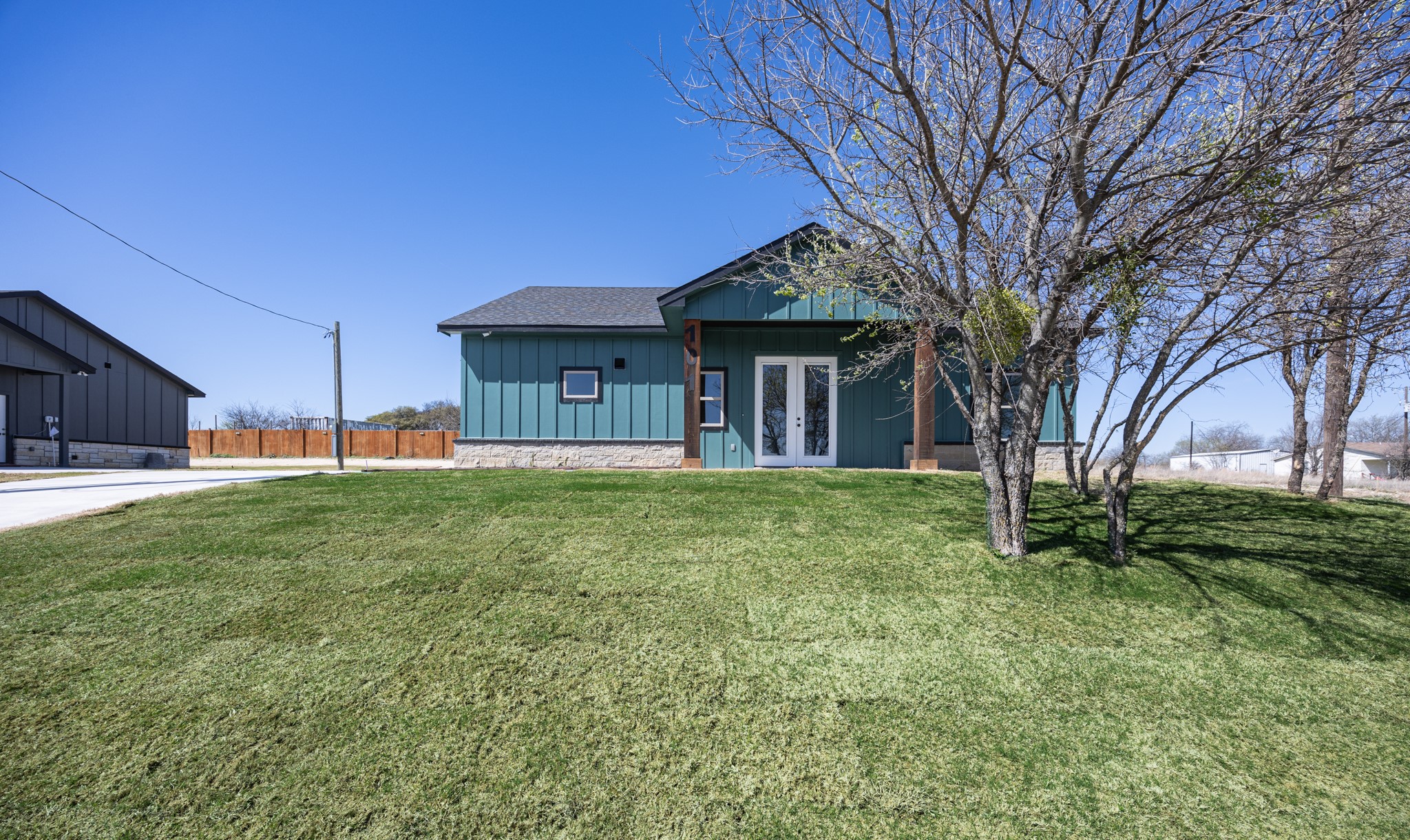 101 Sparrow Drive Azle TX 76020