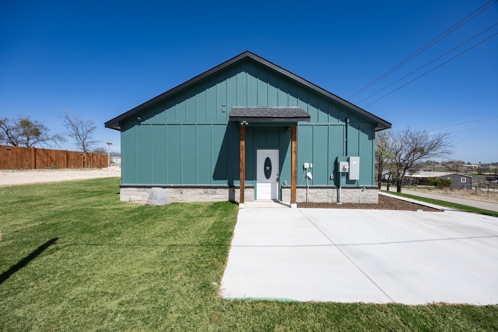 101 Sparrow Drive Azle TX 76020