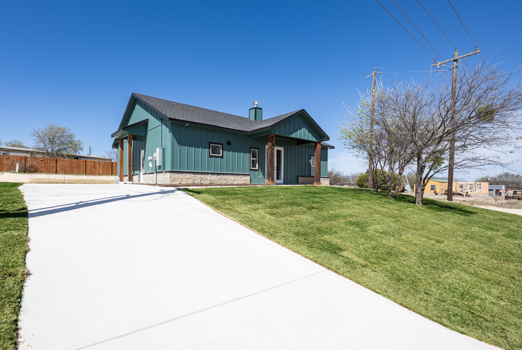 101 Sparrow Drive Azle TX 76020