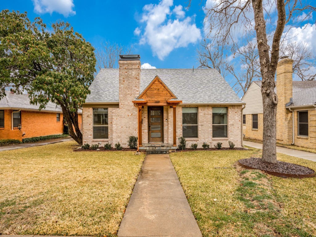 2537 W 10th Street Dallas TX 75211