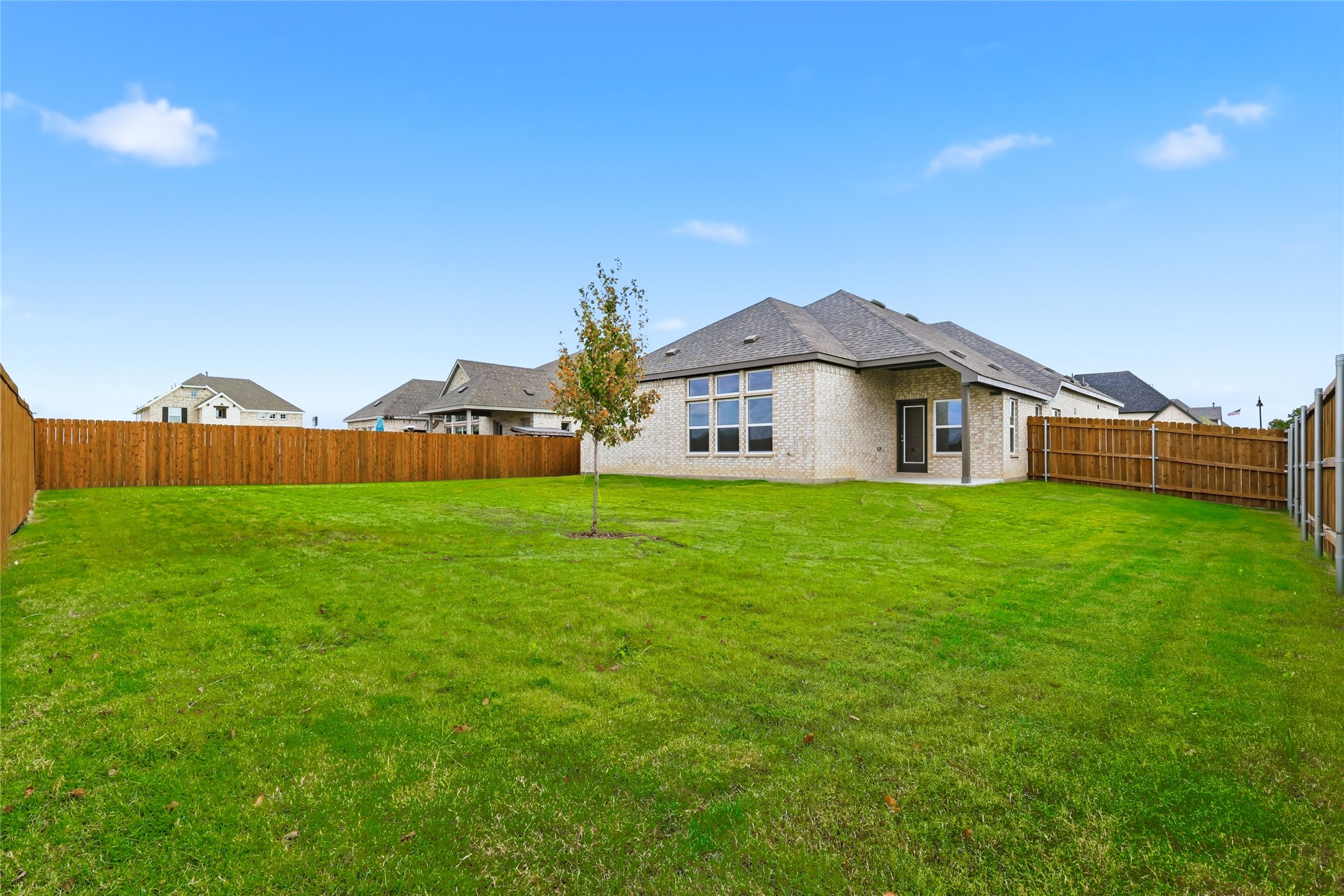 565 Pebble Drive Waxahachie TX 75167