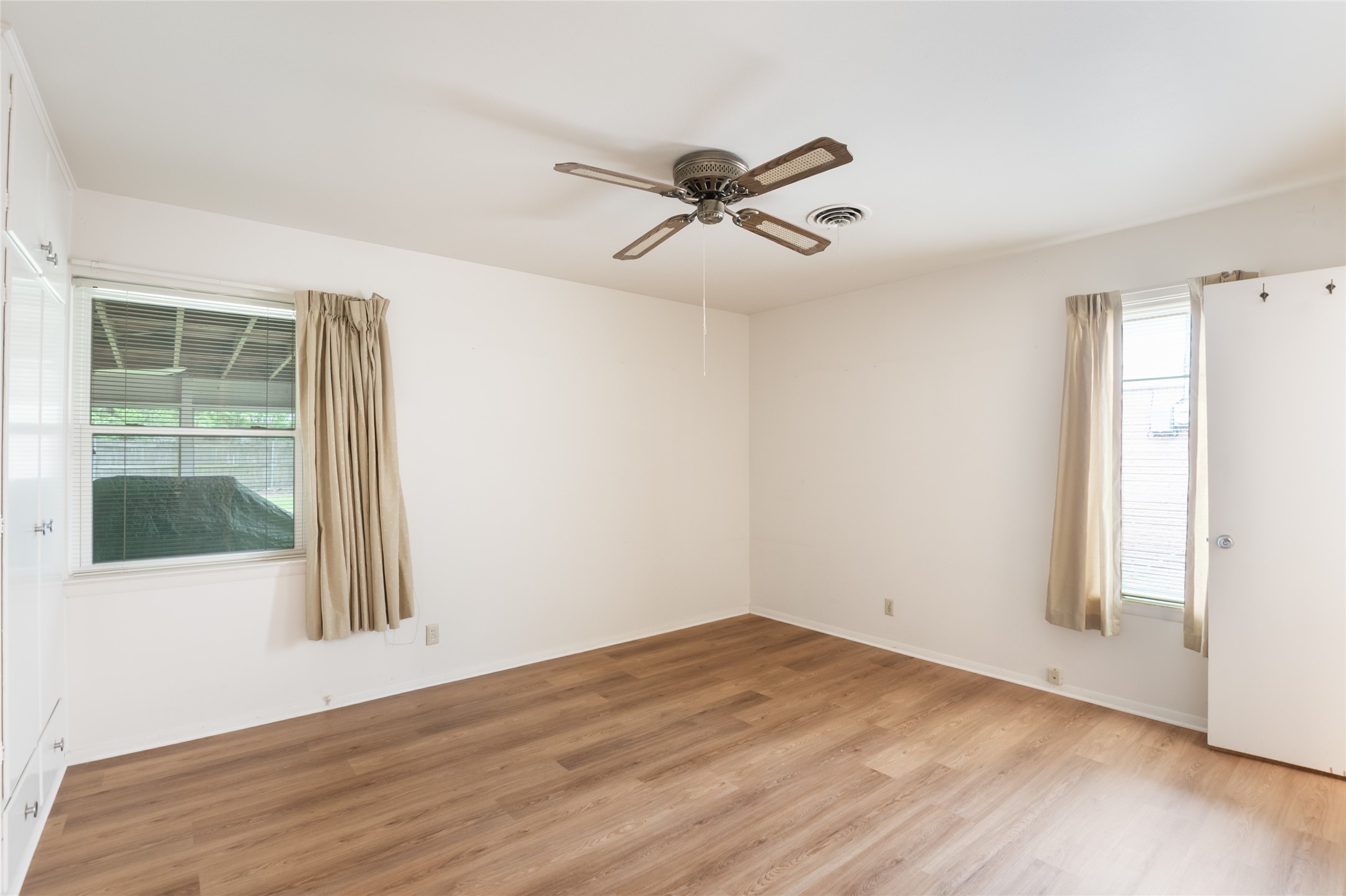 1905 Easy Street Arlington TX 76013