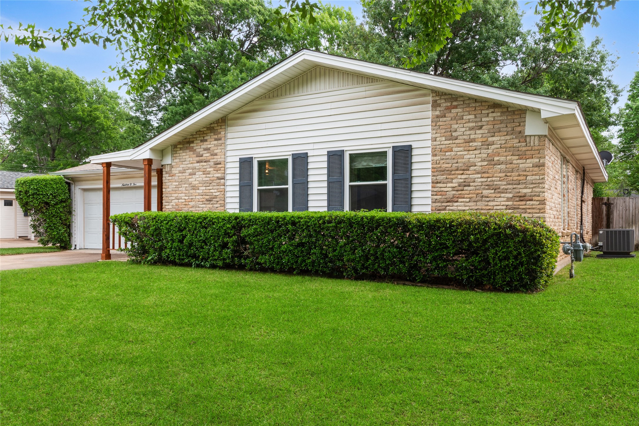 1905 Easy Street Arlington TX 76013