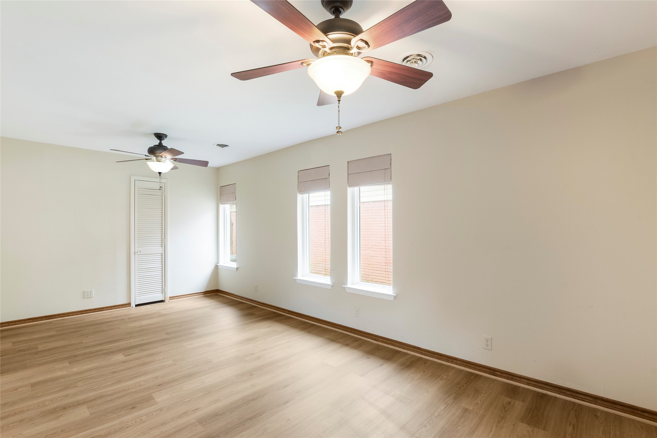 1905 Easy Street Arlington TX 76013