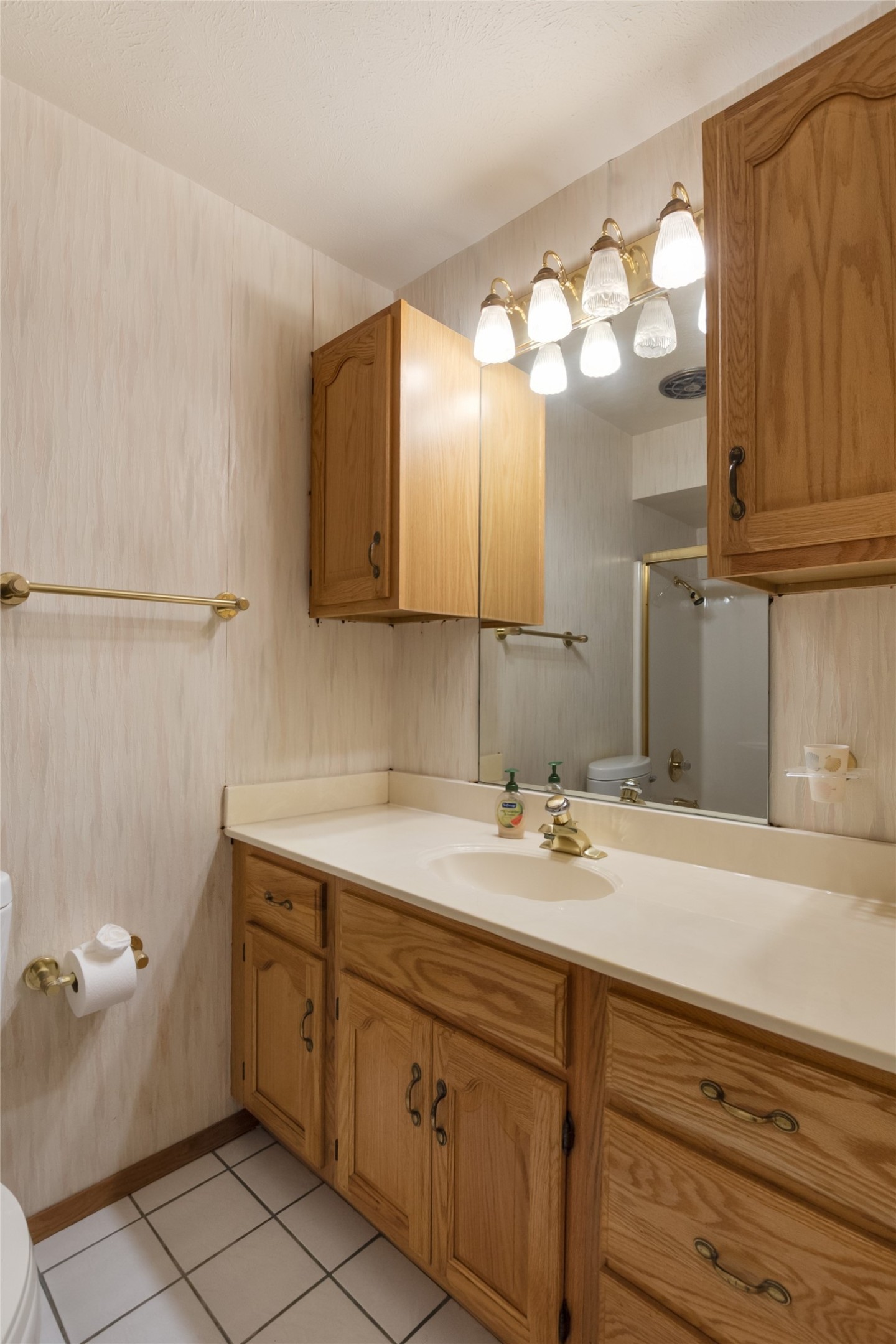1905 Easy Street Arlington TX 76013