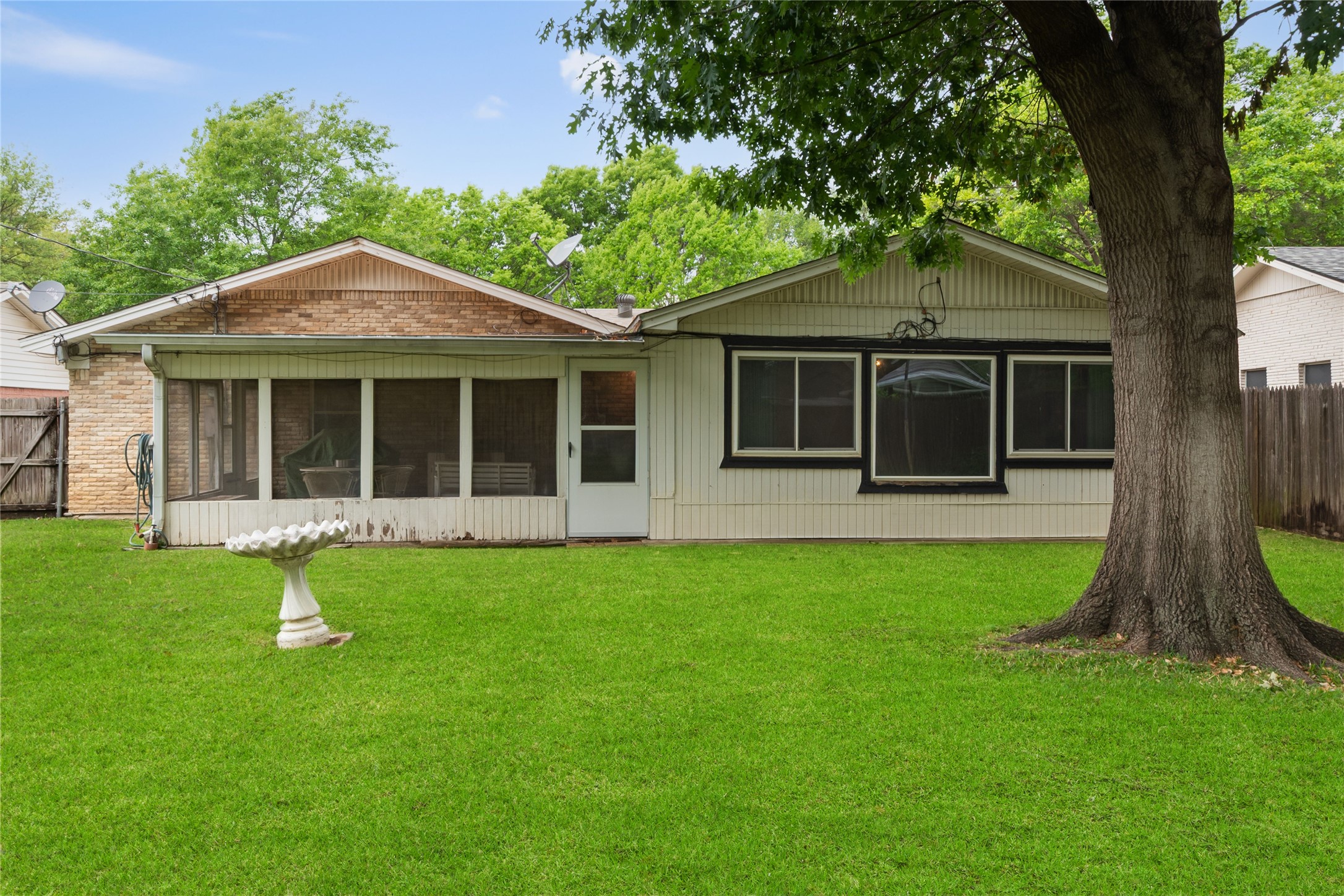 1905 Easy Street Arlington TX 76013