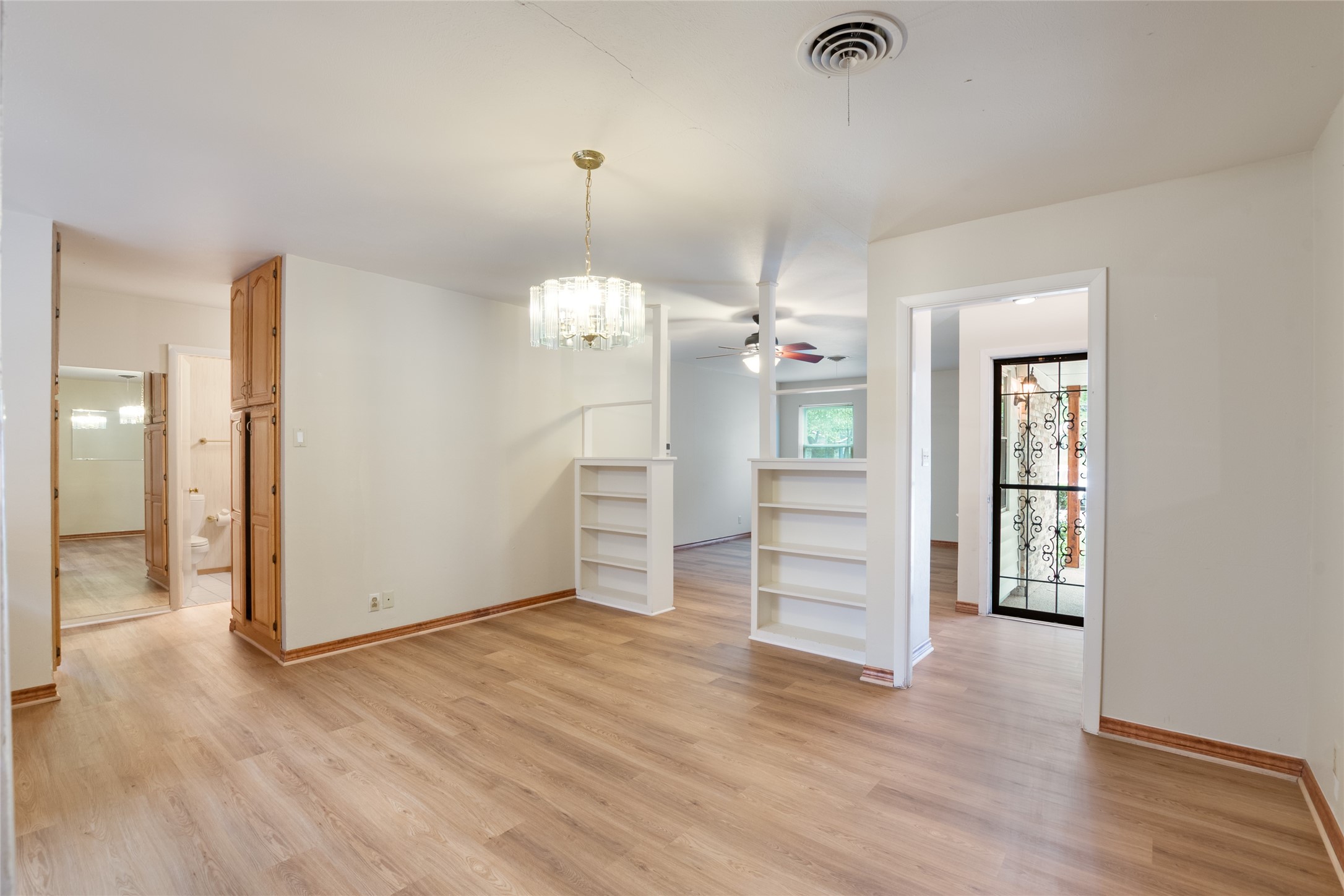 1905 Easy Street Arlington TX 76013