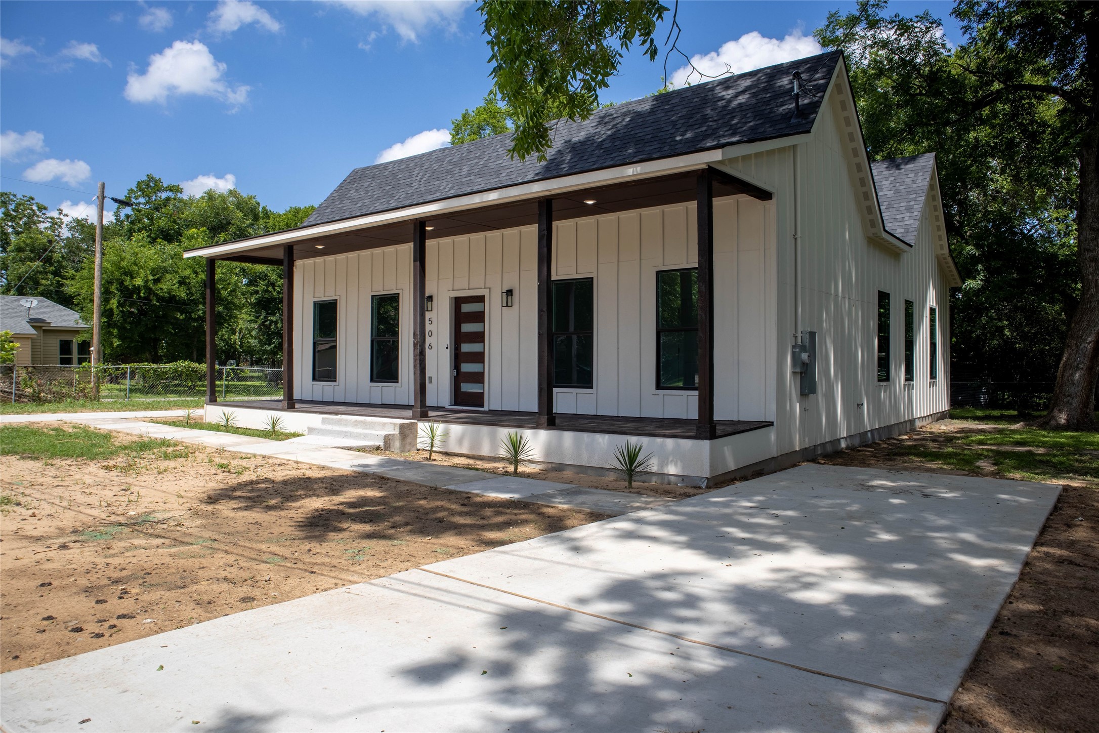 506 N Monroe Kaufman TX 75142