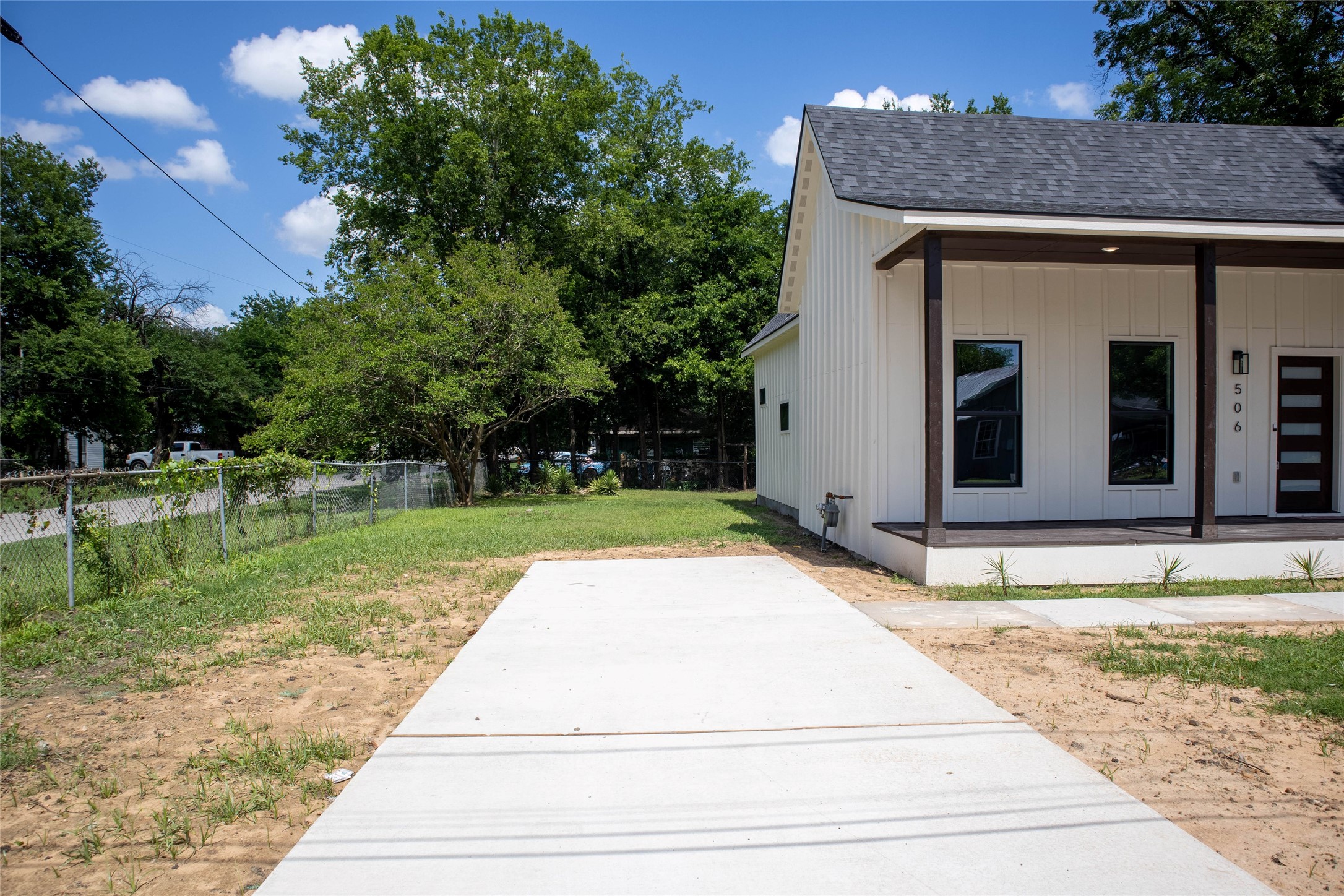 506 N Monroe Kaufman TX 75142