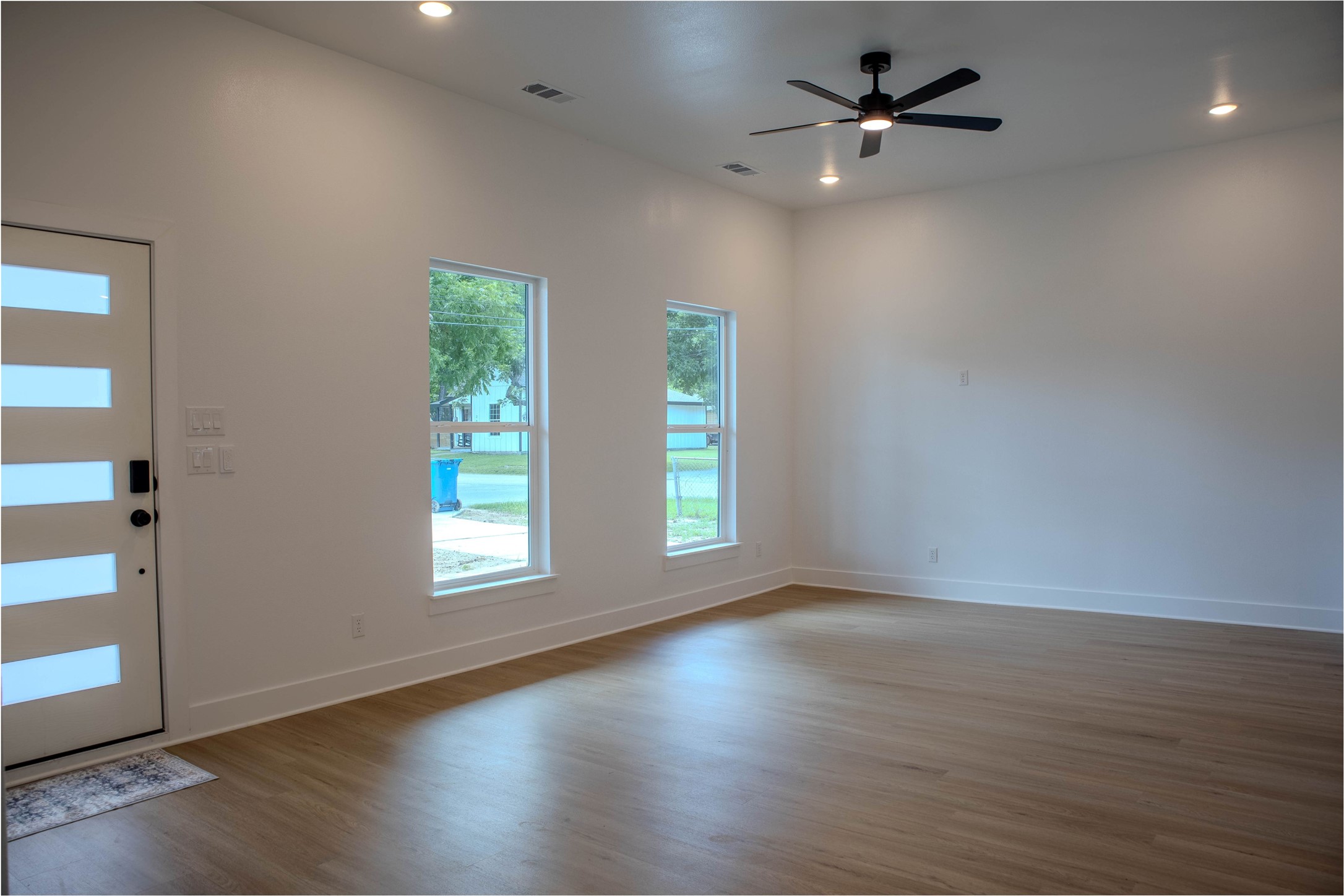 506 N Monroe Kaufman TX 75142