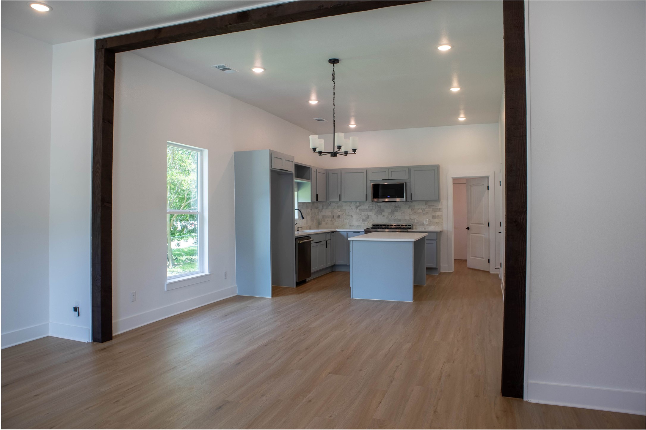 506 N Monroe Kaufman TX 75142