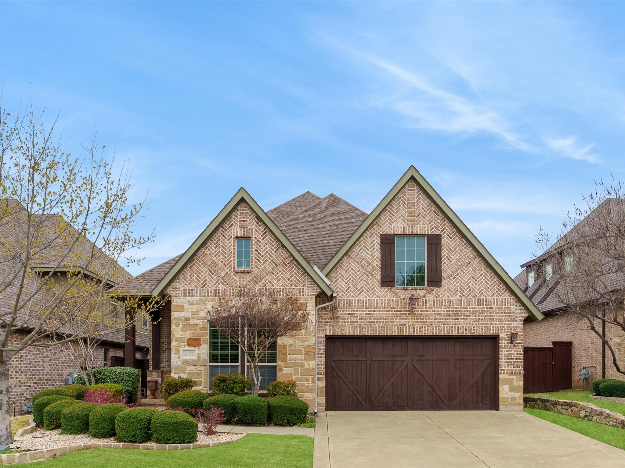 2115 N Hill Drive Irving TX 75038