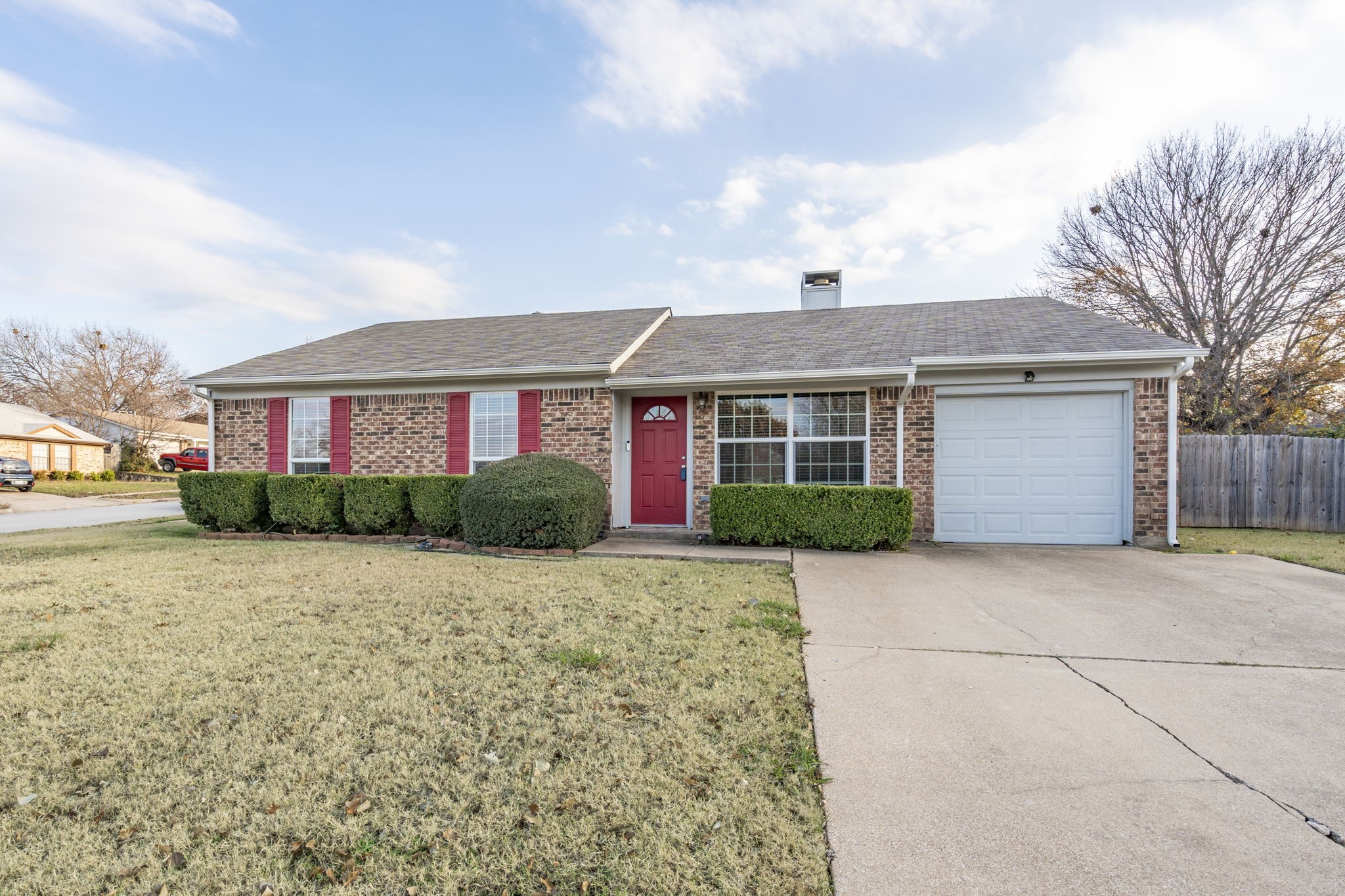 4210 Glen Pines Drive Arlington TX 76016