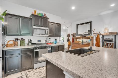 16717 Porterfield Lane Justin TX 76247
