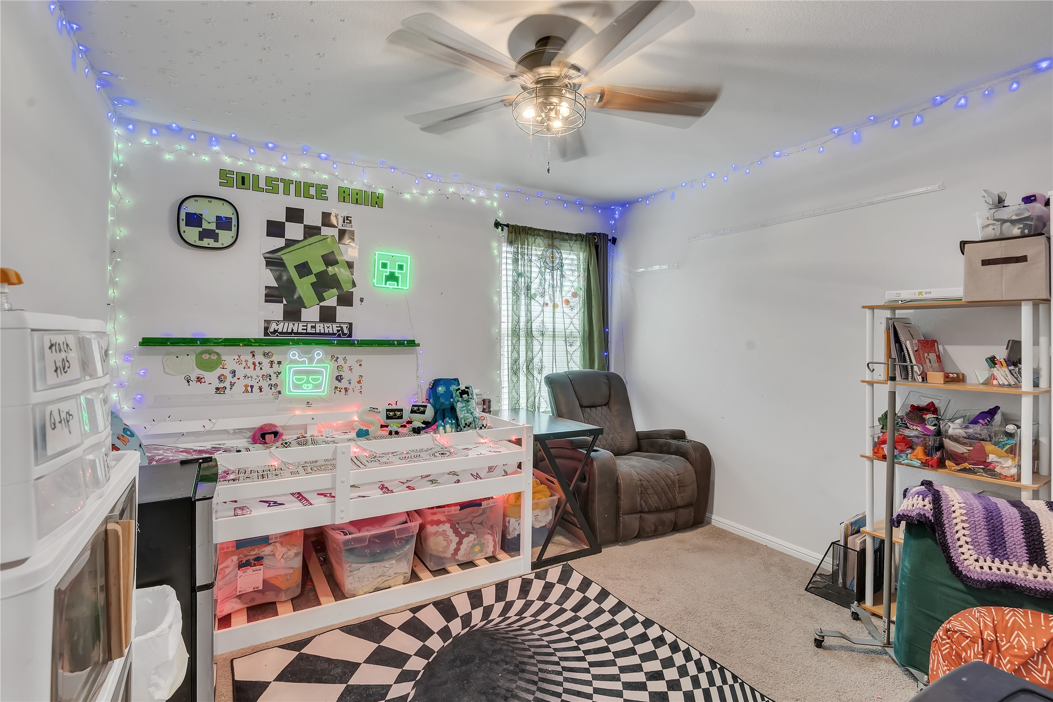 16717 Porterfield Lane Justin TX 76247