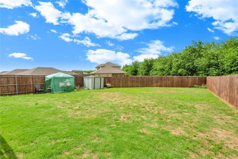 16717 Porterfield Lane Justin TX 76247