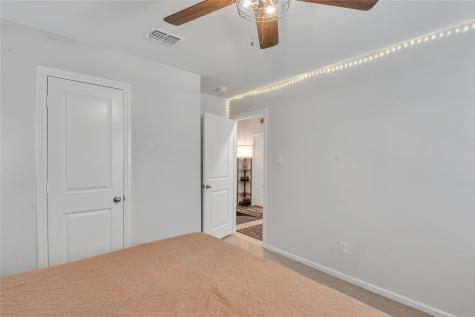 16717 Porterfield Lane Justin TX 76247