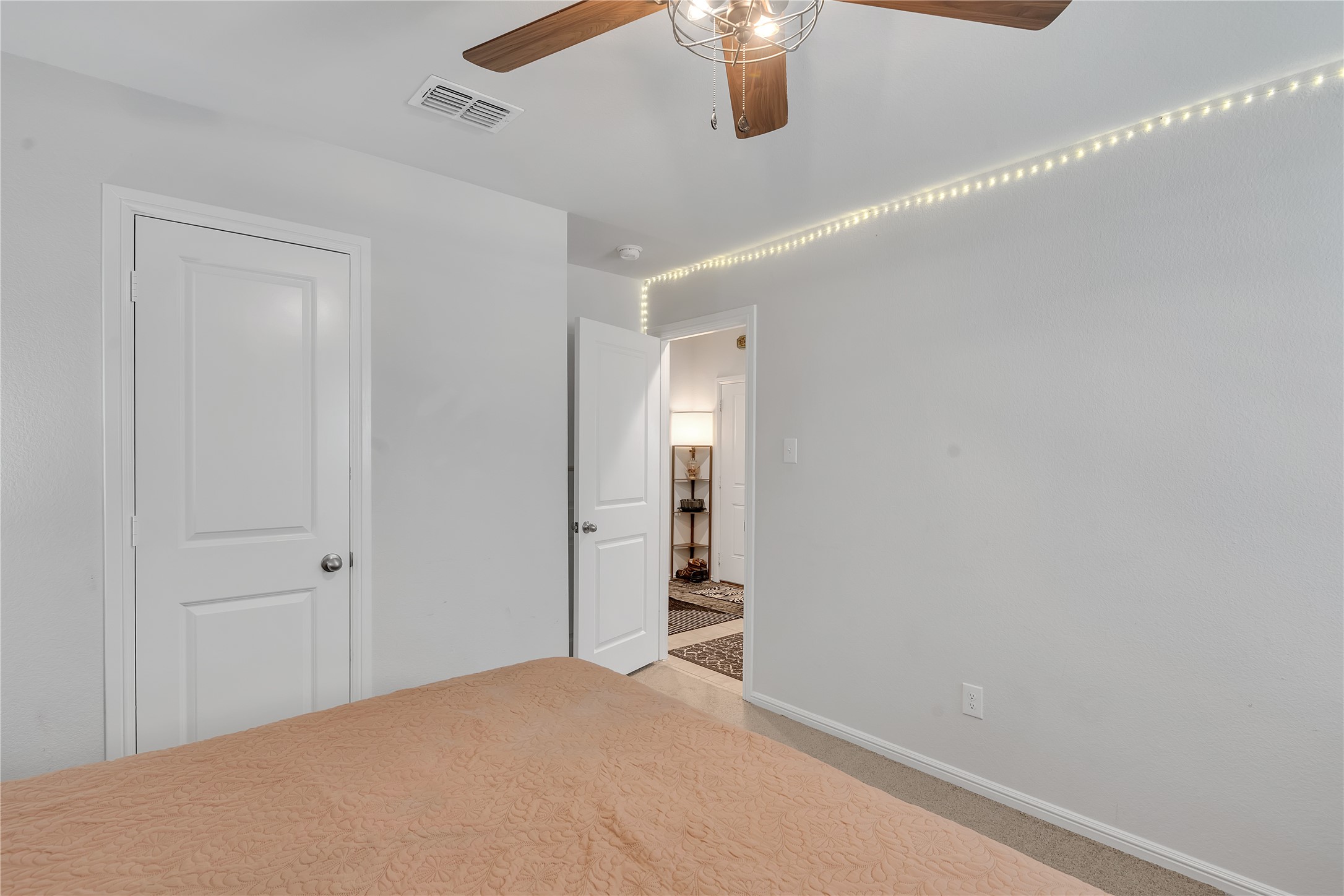 16717 Porterfield Lane Justin TX 76247