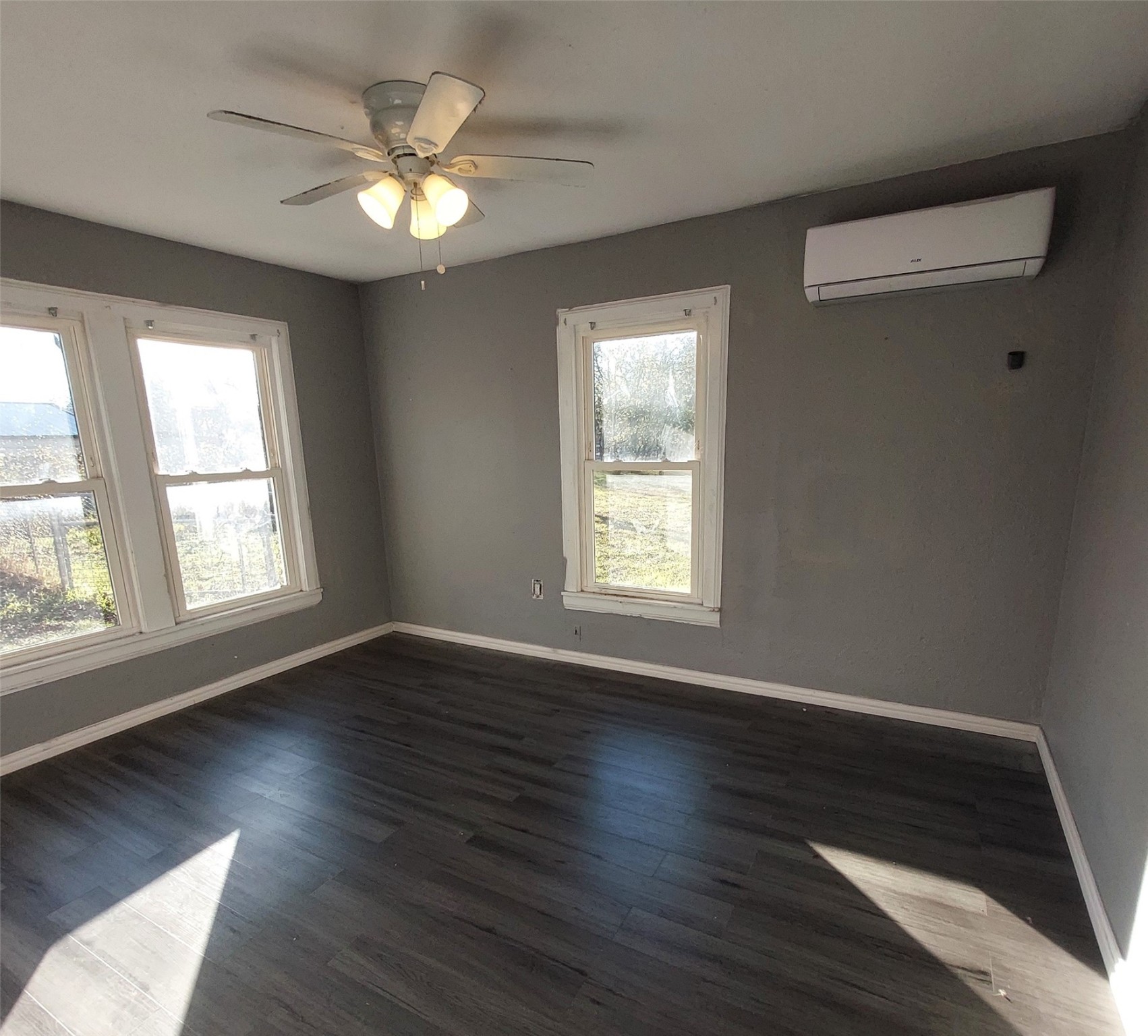 2425 Juanita Drive Denison TX 75020