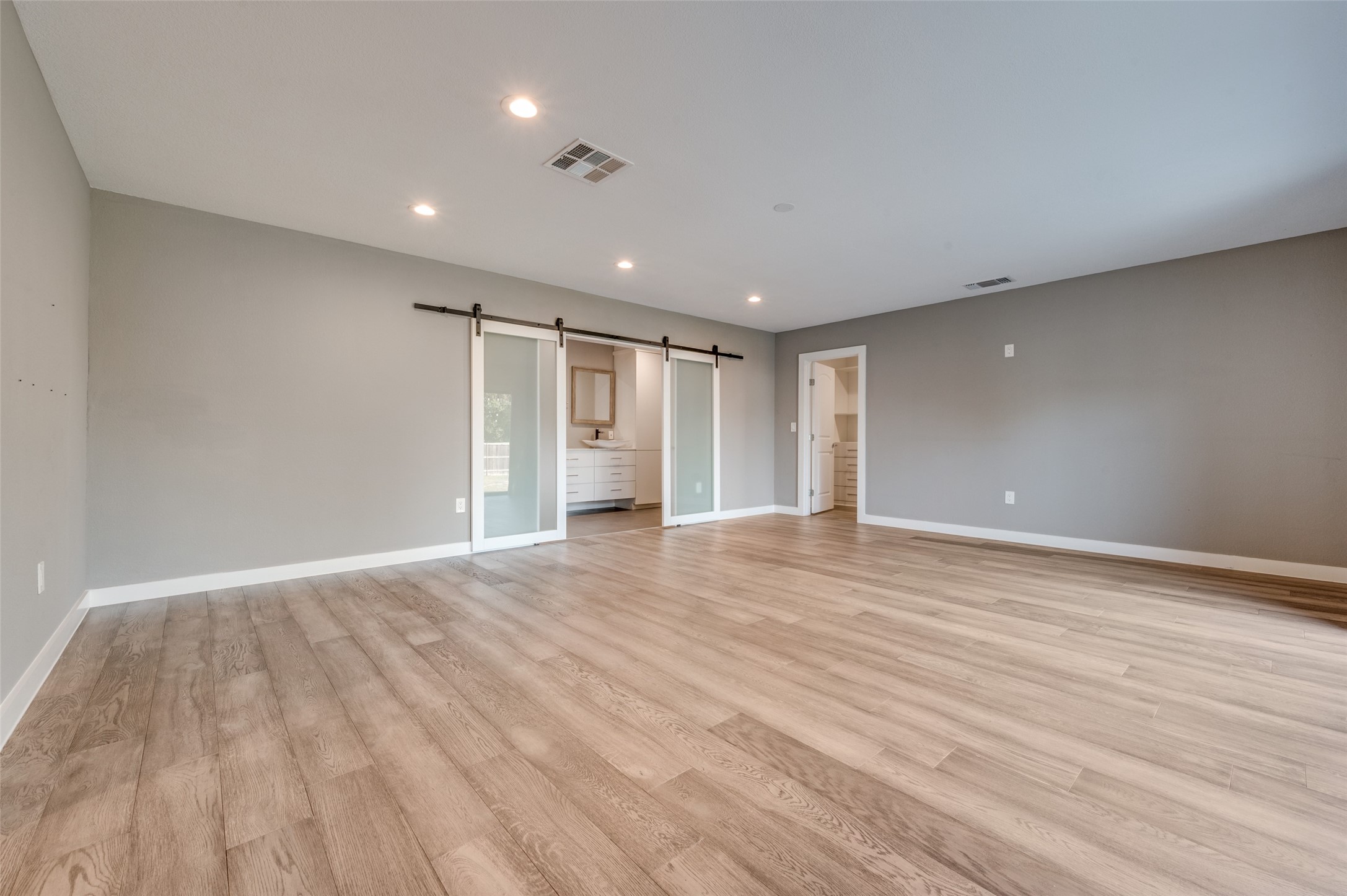3544 Whitehall Drive Dallas TX 75229