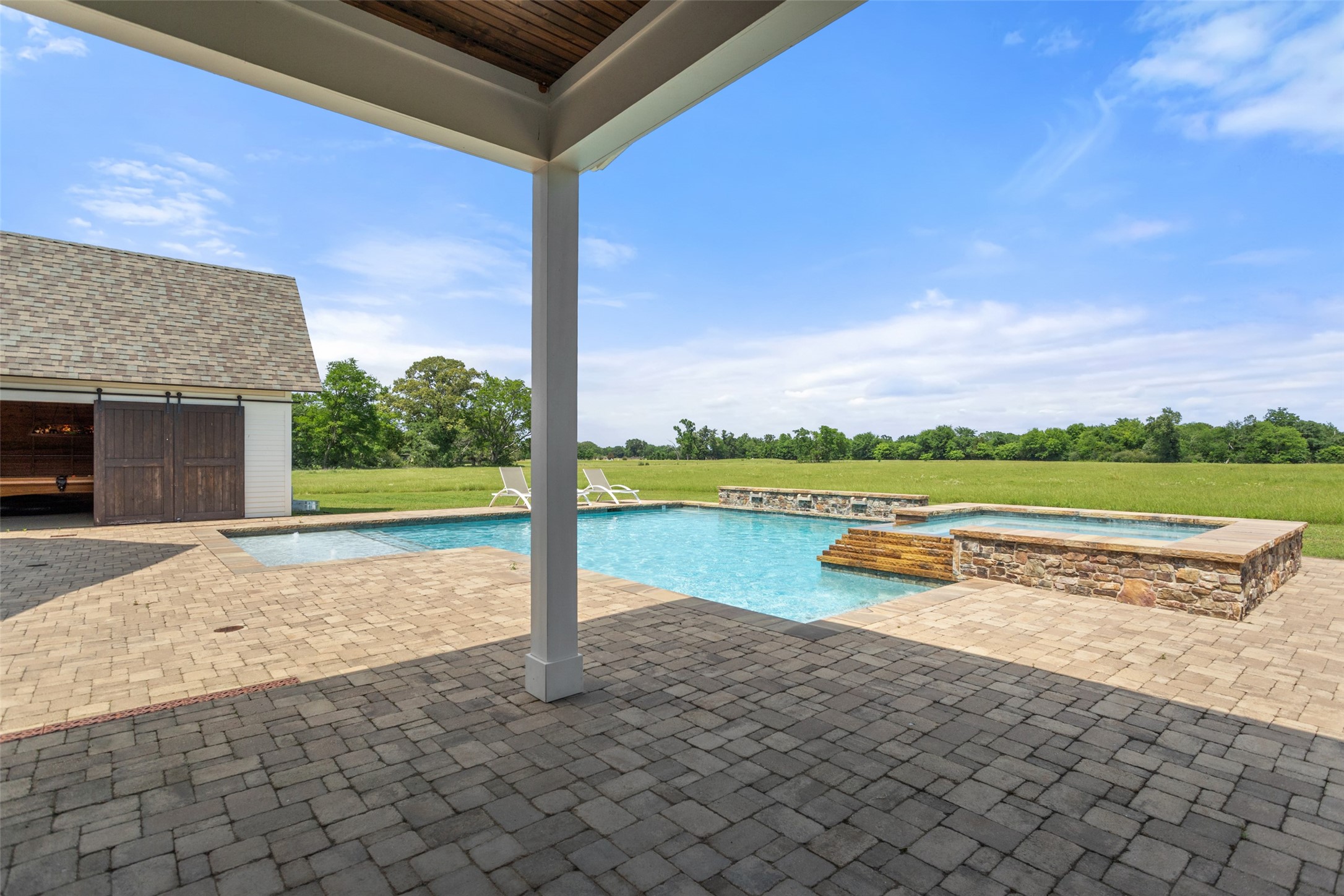 20108 County Road 452 Mineola TX 75773