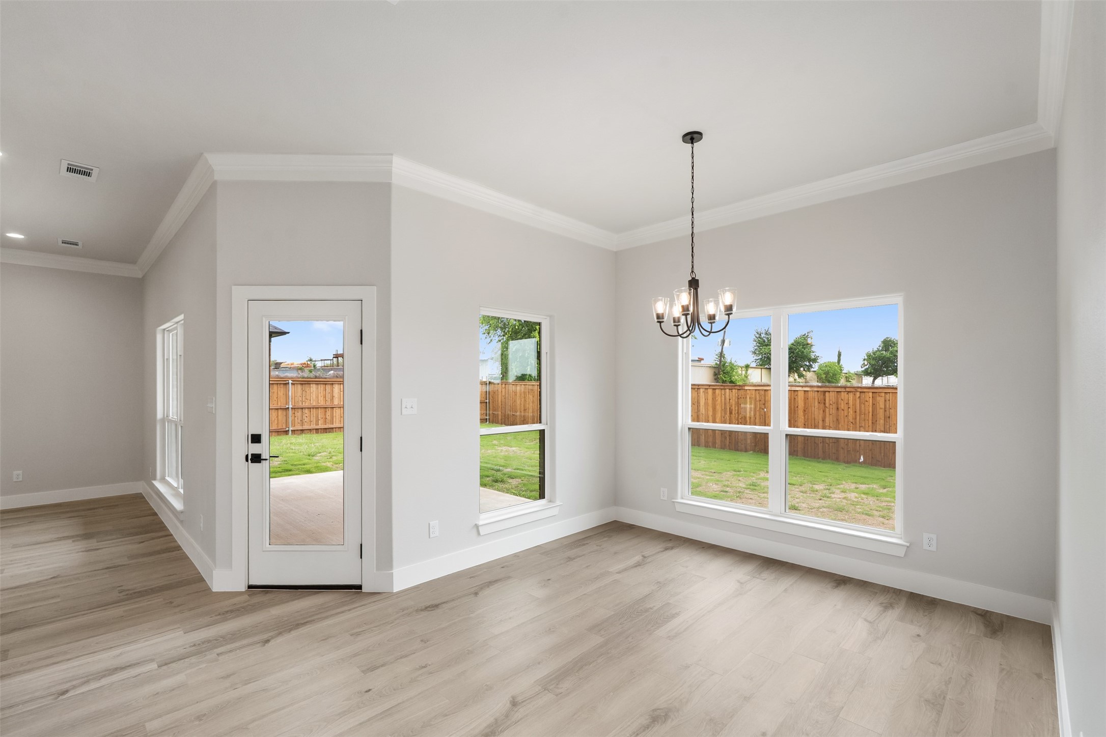 505 Limestone Circle Mabank TX 75147