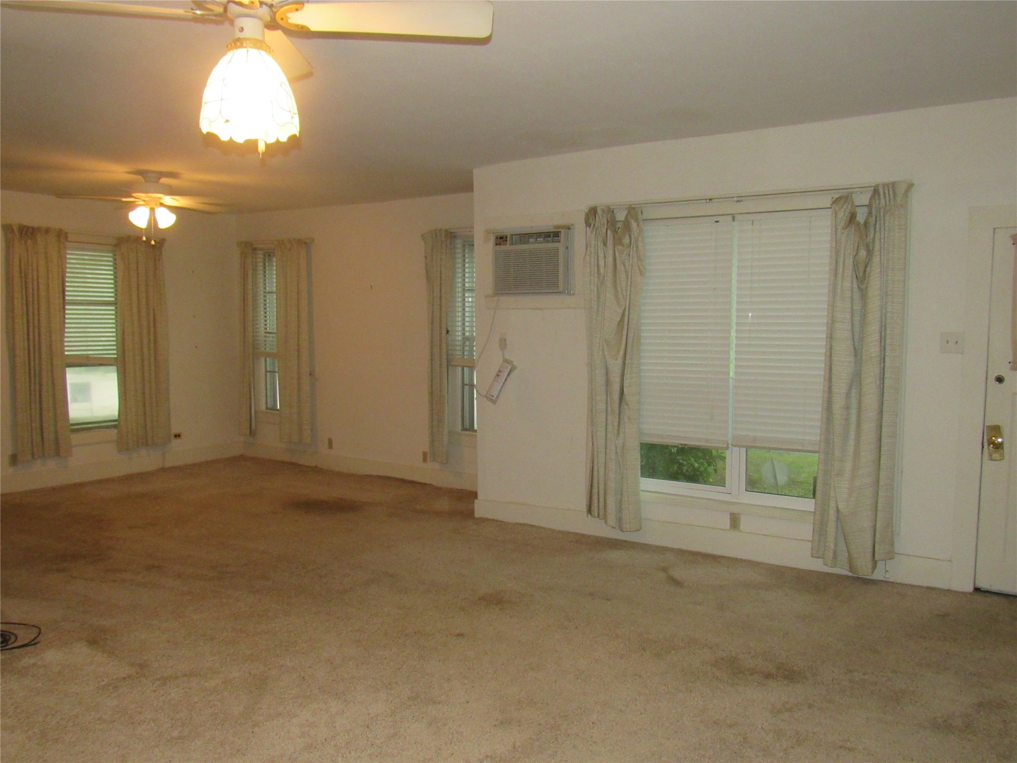 101 E Murray Street Denison TX 75021