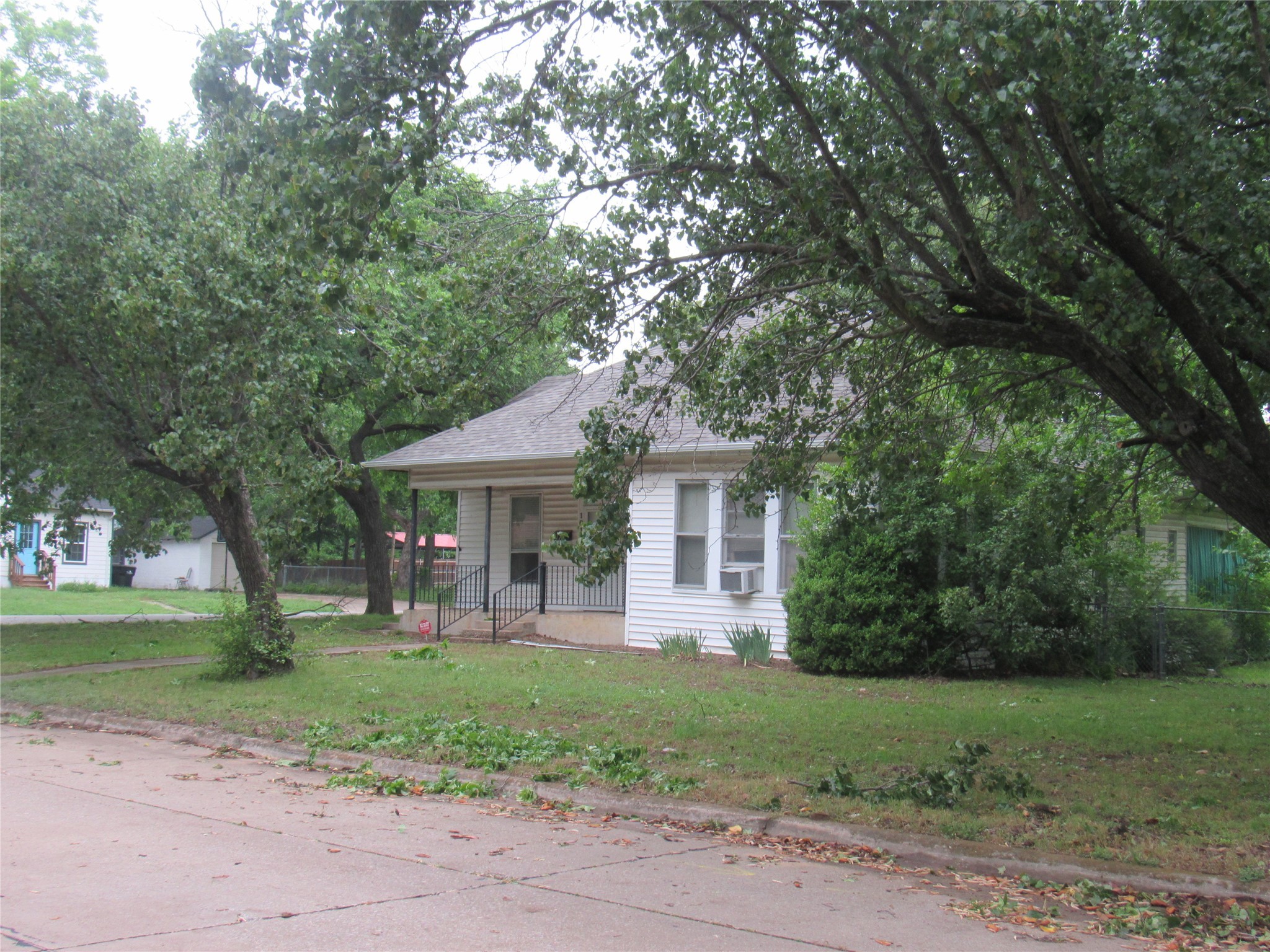 101 E Murray Street Denison TX 75021