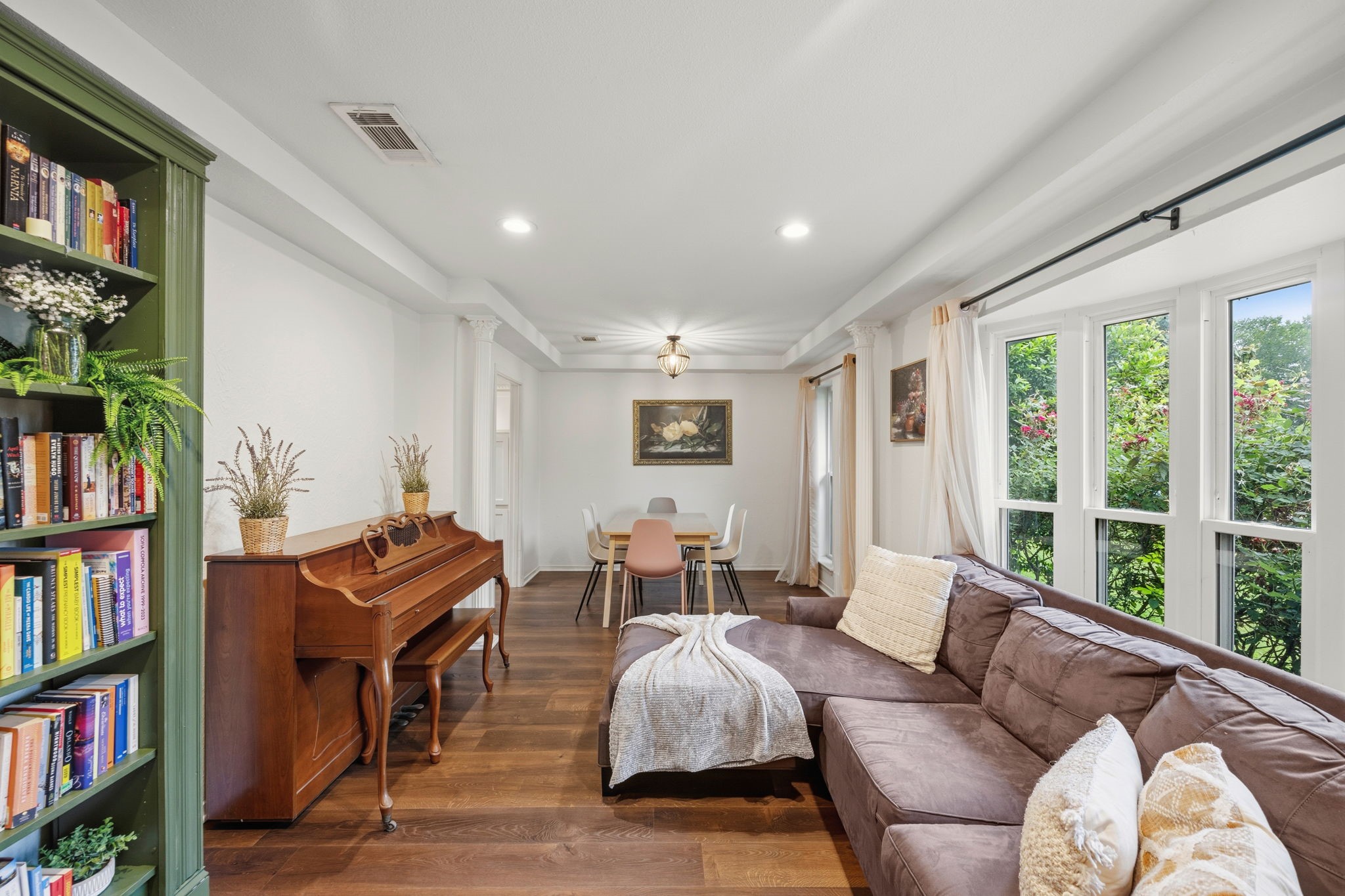 3732 Kiest Knoll Drive Dallas TX 75233