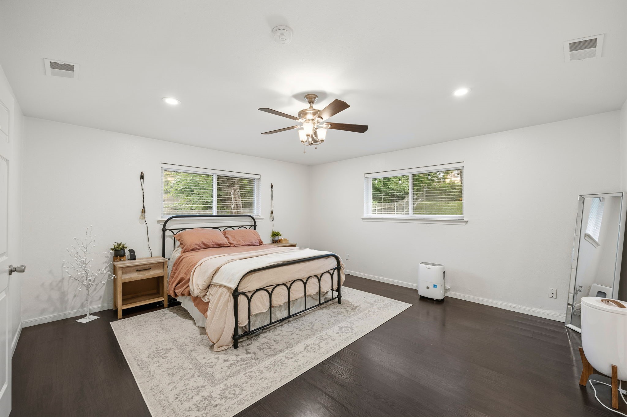 3732 Kiest Knoll Drive Dallas TX 75233