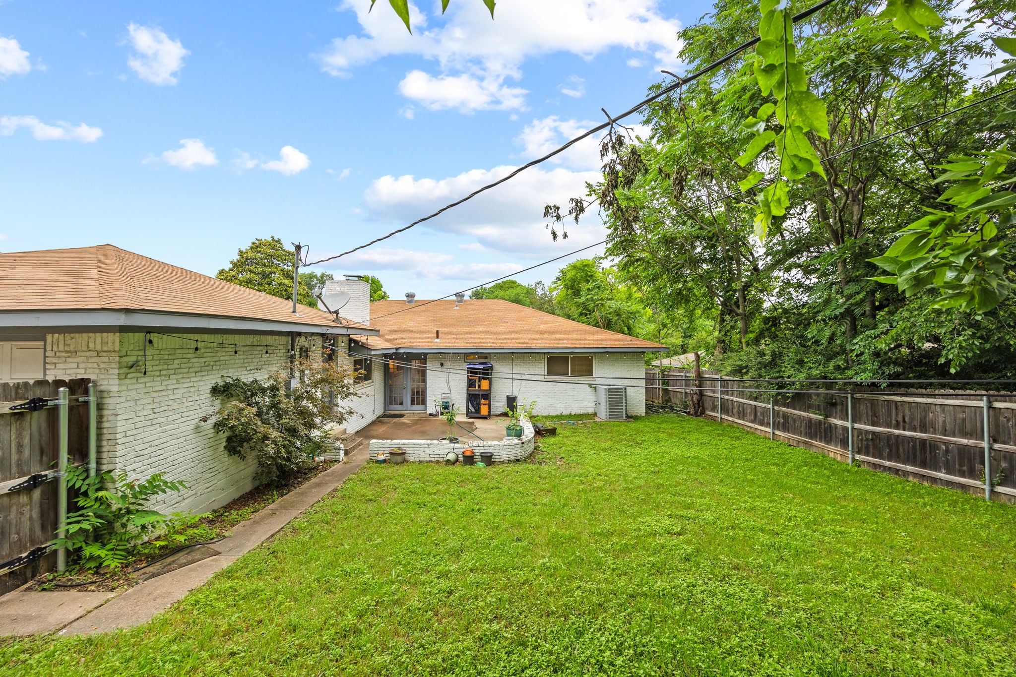 3732 Kiest Knoll Drive Dallas TX 75233